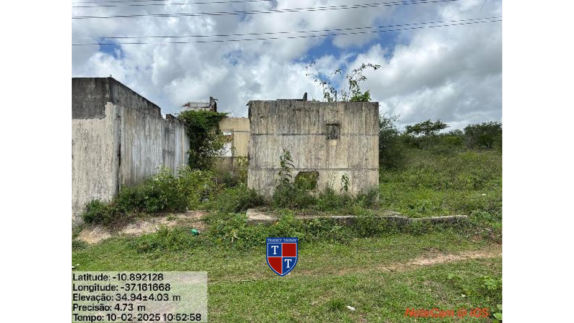Foto 1 de CASA em COMPLEXO JARDIM - Imóvel Retomado Caixa
