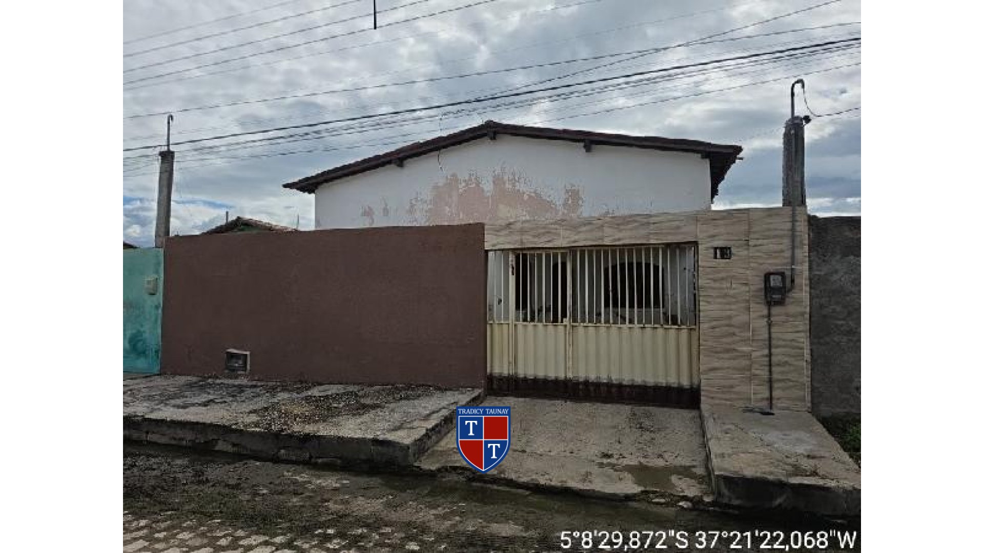 CASA em SANTA DELMIRA