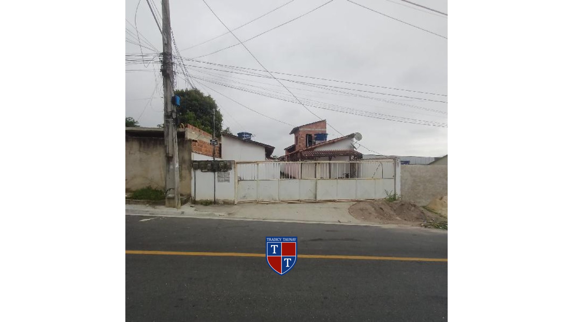 CASA em MONJOLOS