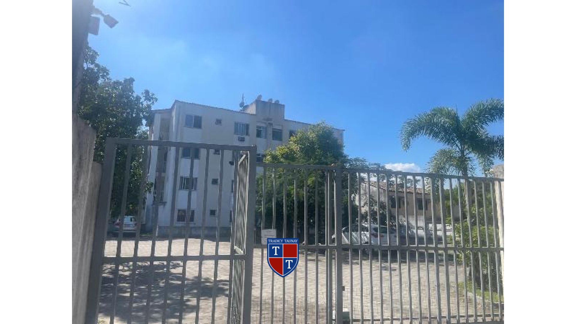 APARTAMENTO em GUARATIBA