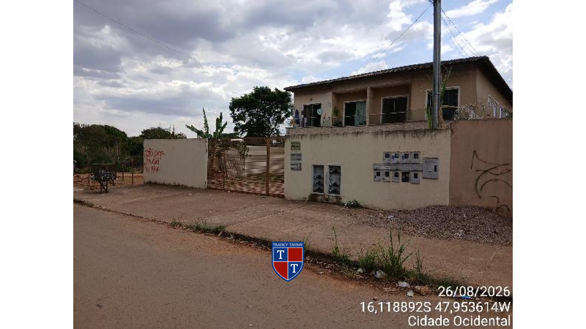 APARTAMENTO em PARQUE NAPOLIS A