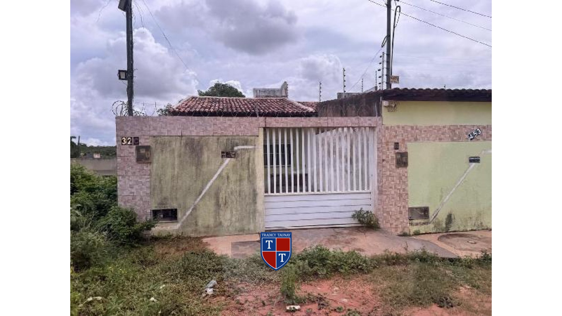 Foto 1 de CASA em COMPLEXO JARDIM - Imóvel Retomado Caixa