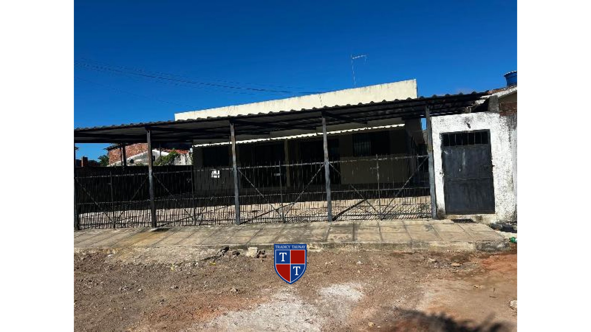 Foto 1 de CASA em PAU AMARELO - Imóvel Retomado Caixa
