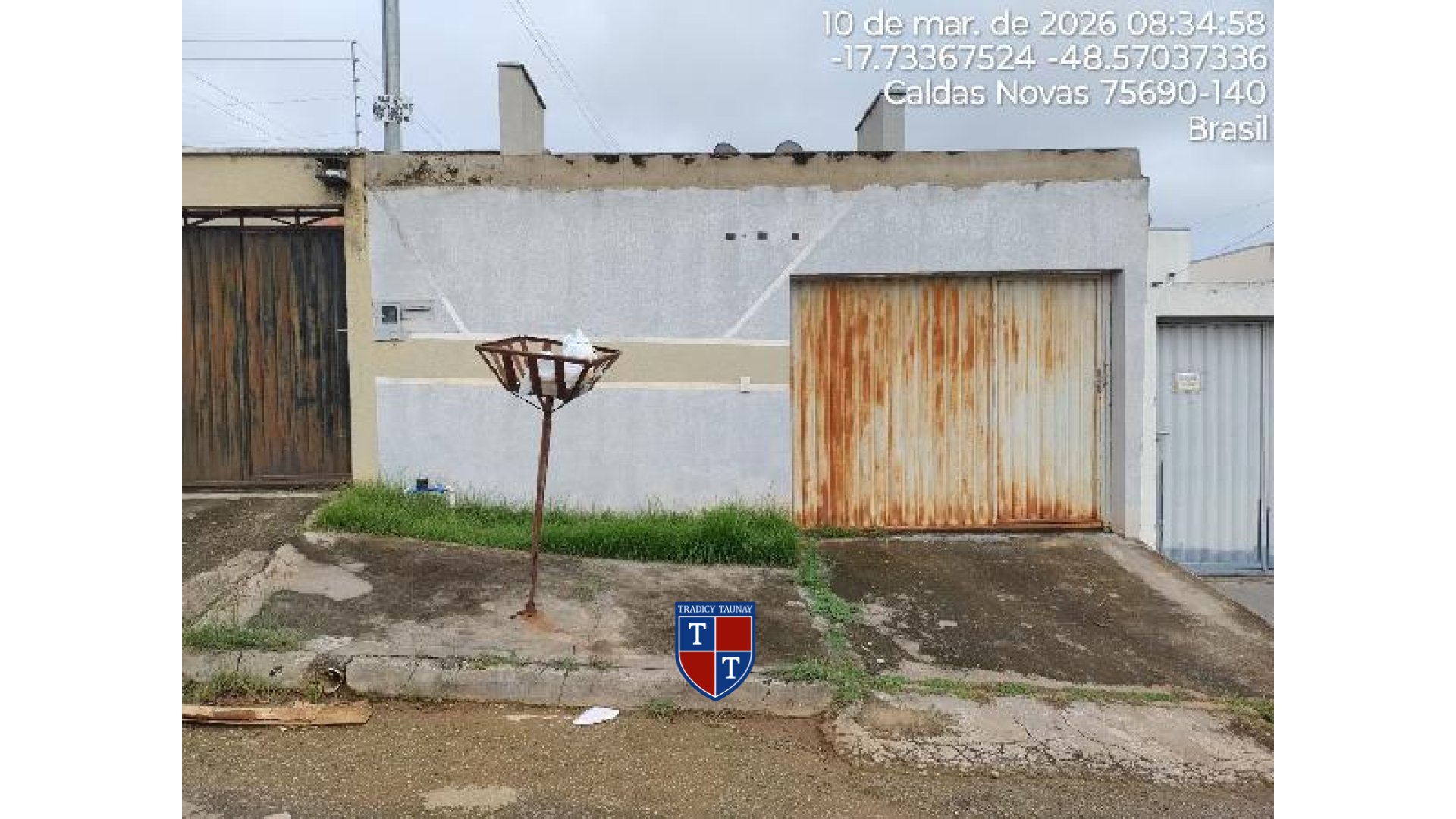 Foto 1 de CASA em RESIDENCIAL LAGO DE CRISTAL - Imóvel Retomado Caixa