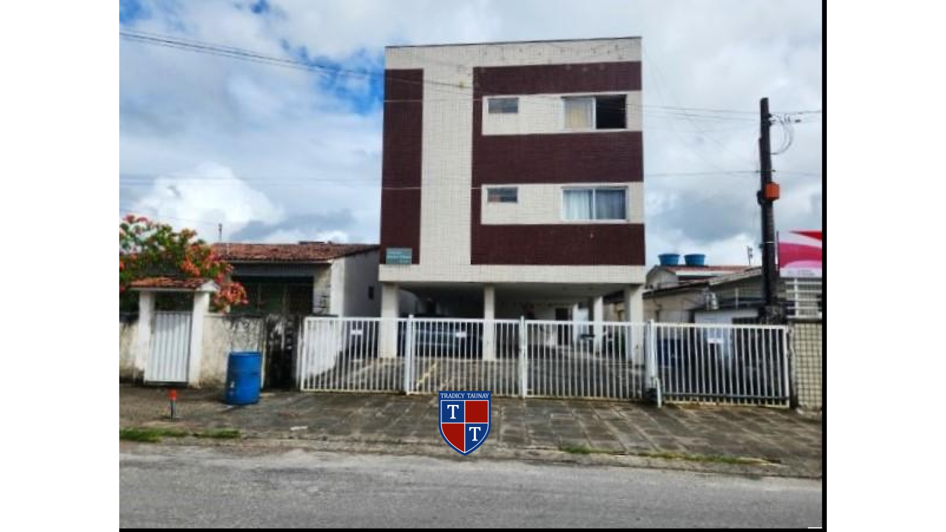 APARTAMENTO em JARDIM VENEZA