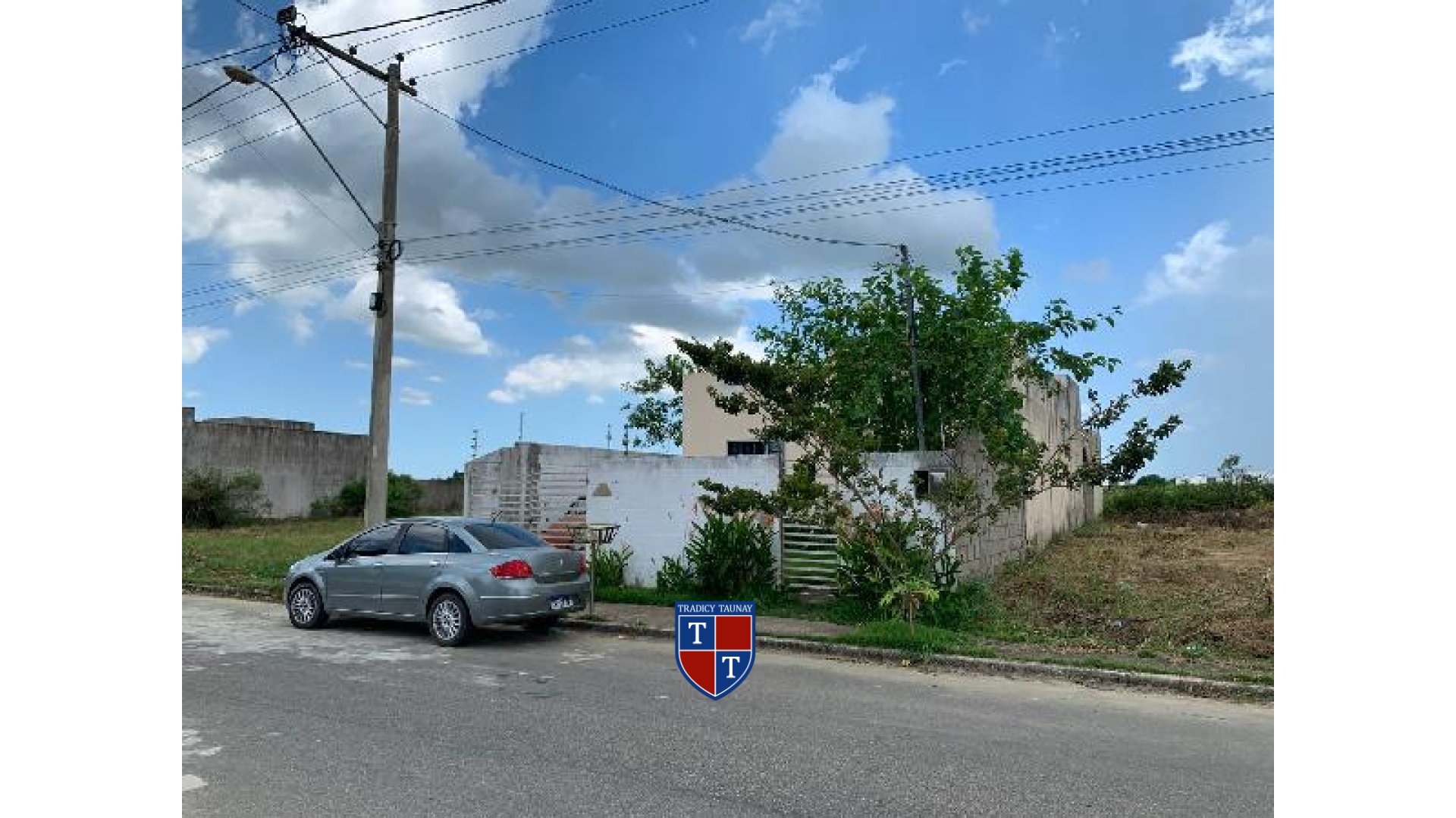 Foto 1 de CASA em RESIDENCIAL VILLAGE - Imóvel Retomado Caixa