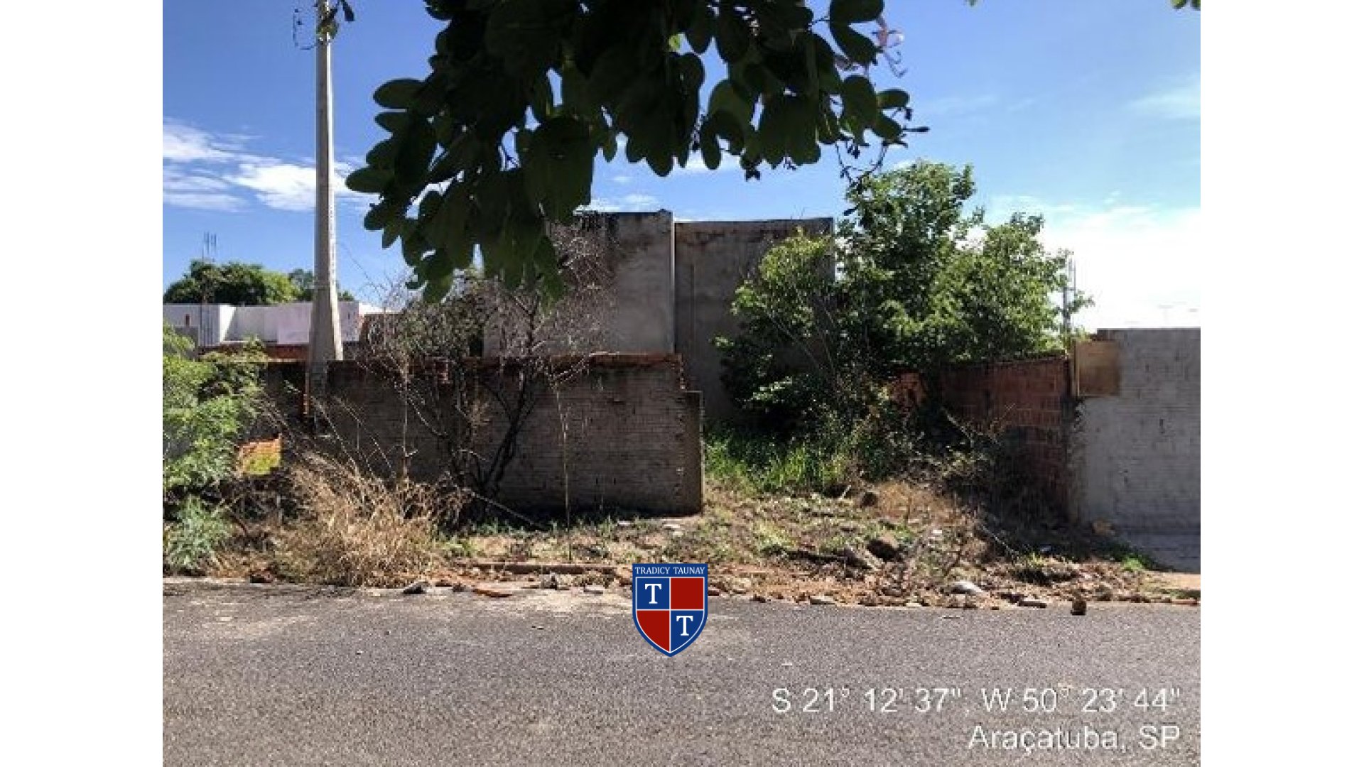 Foto 1 de TERRENO em RESIDENCIAL AGUA BRANCA - Imóvel Retomado Caixa