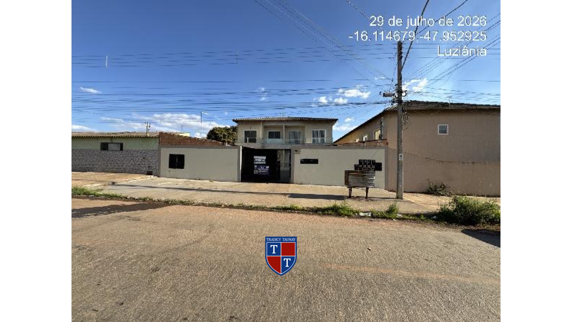 APARTAMENTO em PARQUE NAPOLIS A