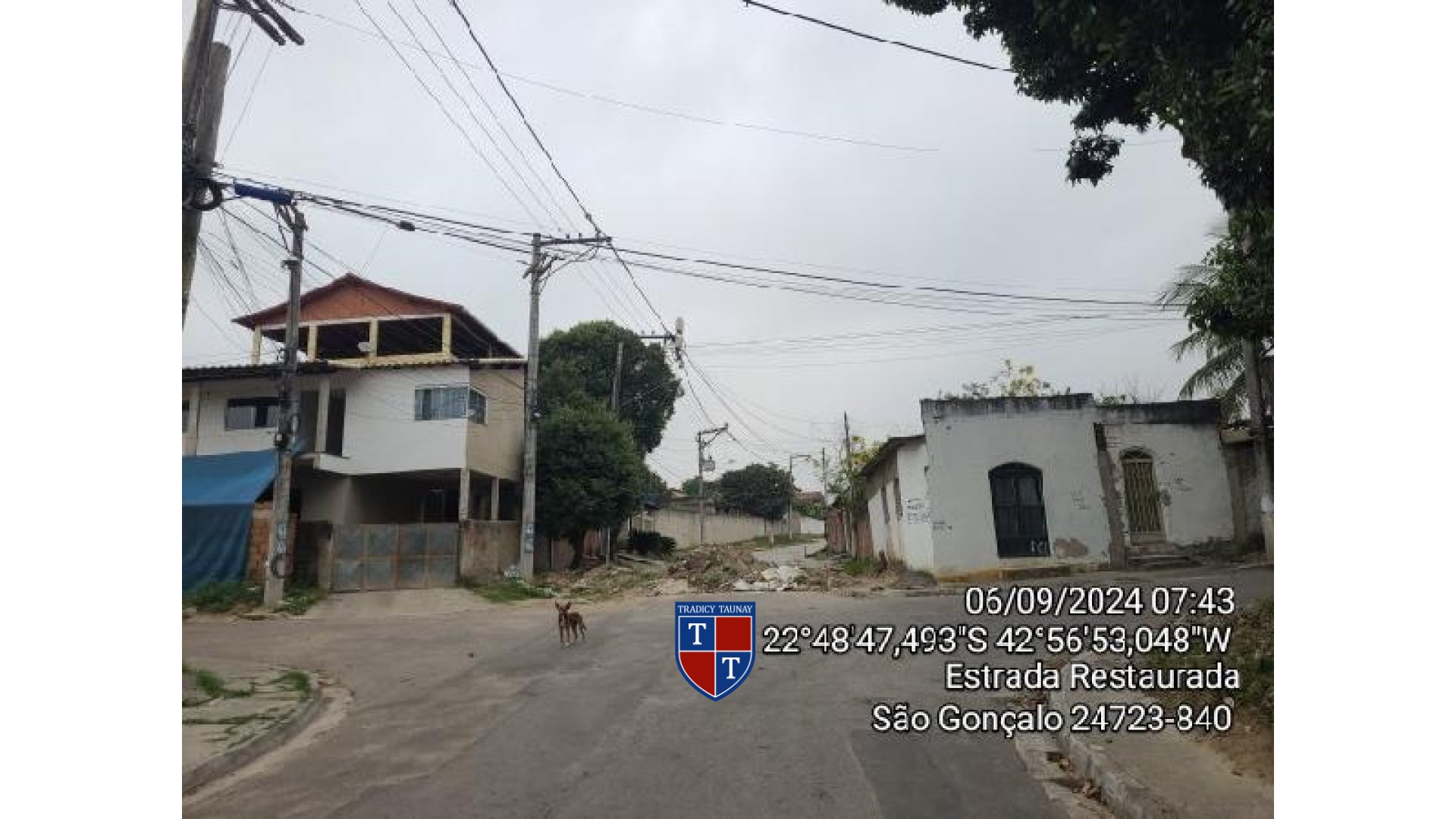 Foto 1 de APARTAMENTO em MONJOLOS - Imóvel Retomado Caixa