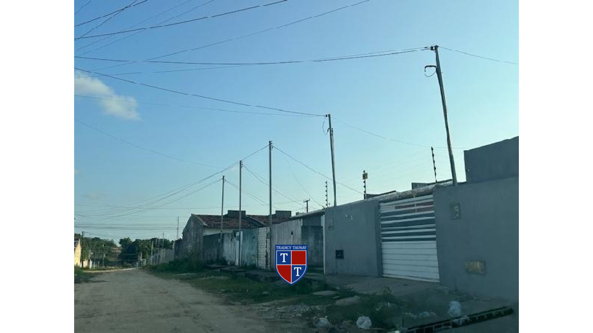 Foto 1 de CASA em LOT JD VILA NEY - Imóvel Retomado Caixa