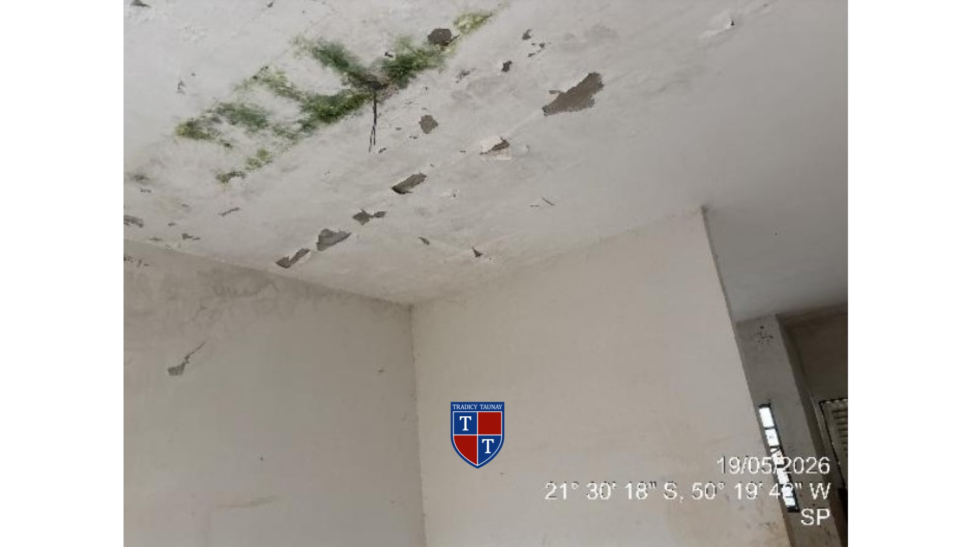 Foto 3 de CASA em RESIDENCIAL MONTE LIBANO - Imóvel Retomado Caixa