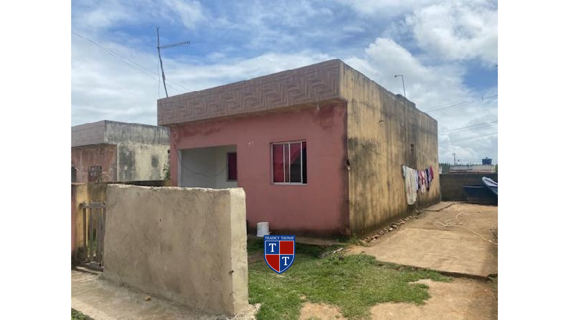 Foto 1 de CASA em LOT NOVO CHA DE ALEG - Imóvel Retomado Caixa