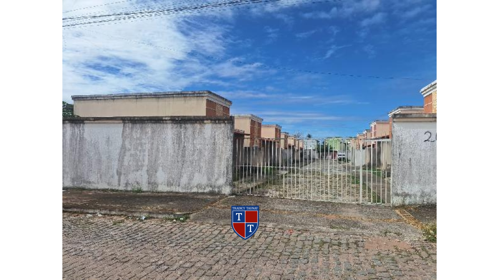 CASA em PARQUE DOS IPES