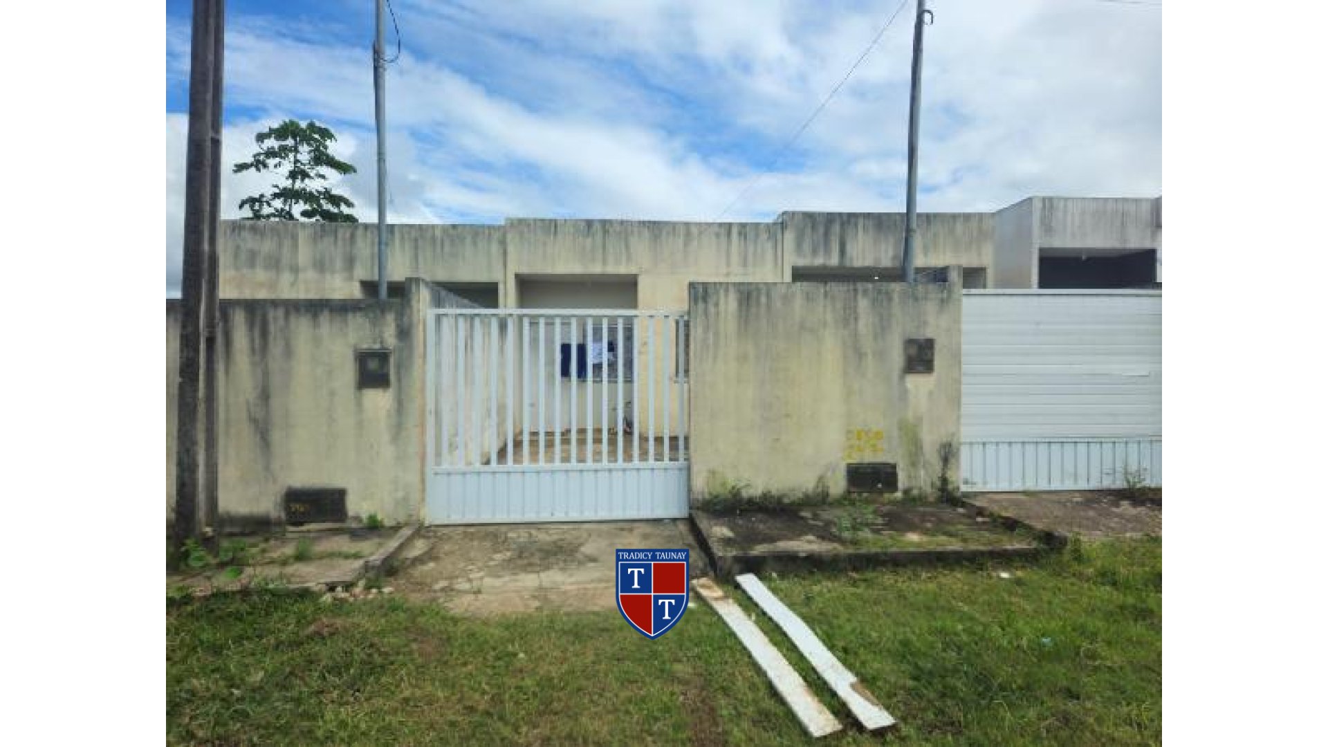 Foto 1 de CASA em COMPEXO JARDIM - Imóvel Retomado Caixa