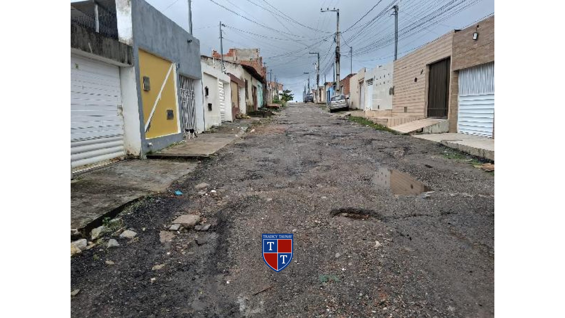 Foto 1 de CASA em COMPLEXO JARDIM - Imóvel Retomado Caixa