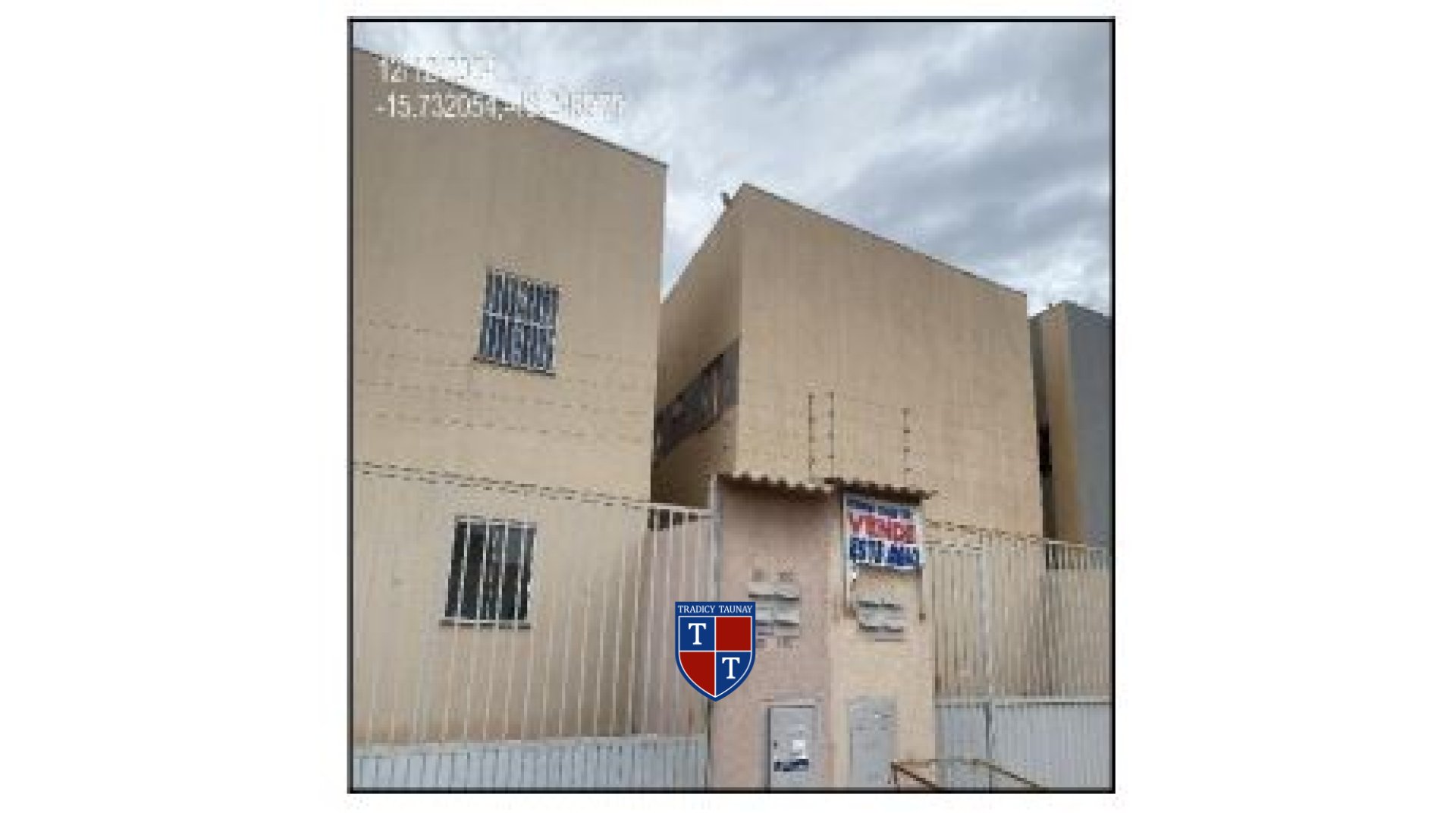 Foto 1 de APARTAMENTO em CHACARAS COIMBRA - Imóvel Retomado Caixa