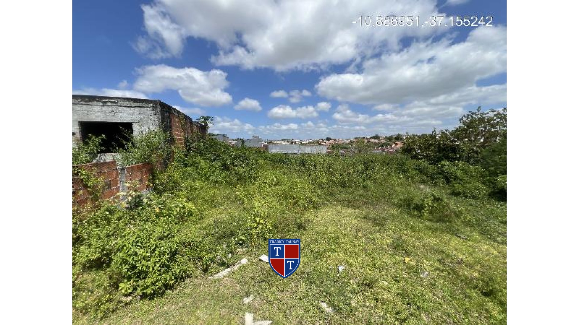 Foto 1 de TERRENO em LOT JARDIM SANTA INE - Imóvel Retomado Caixa