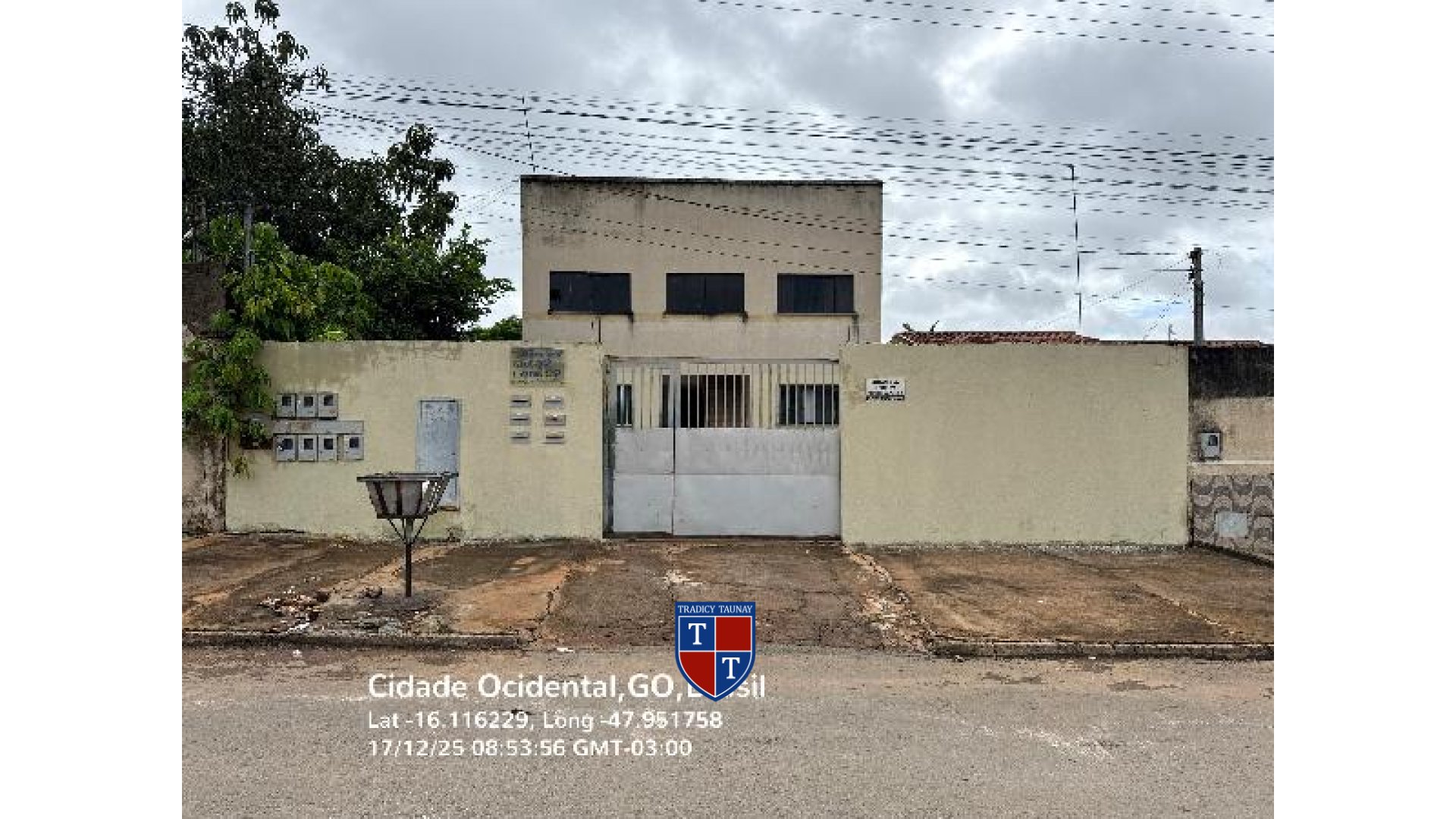APARTAMENTO em PARQUE NAPOLIS A