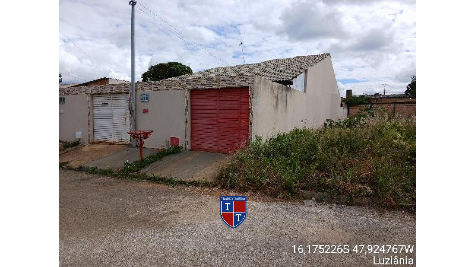 Foto 1 de CASA em CIDADE INDUSTRIAL FRACAROLI - Imóvel Retomado Caixa