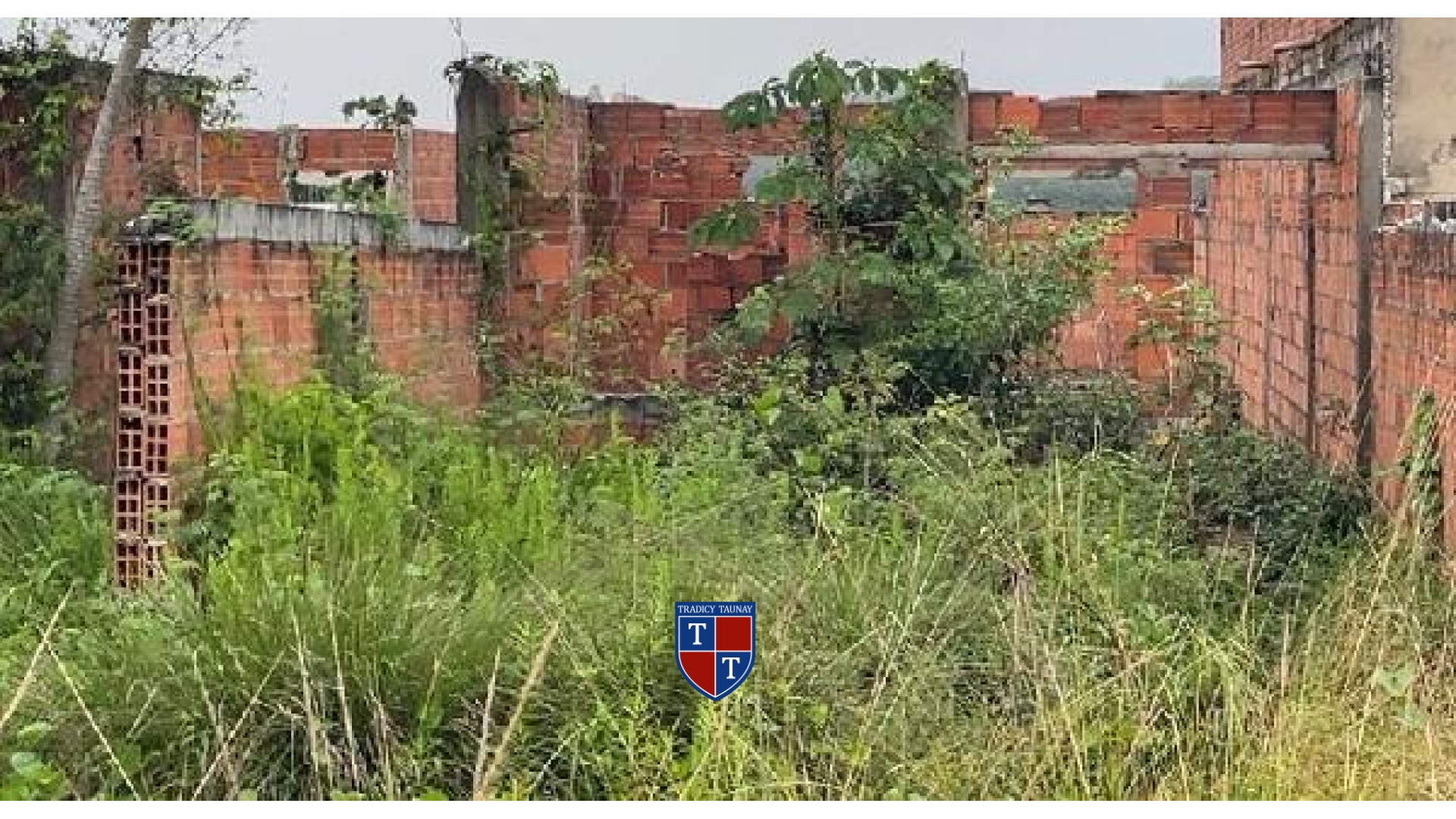 TERRENO em JARDIM ROSA DE MAIO