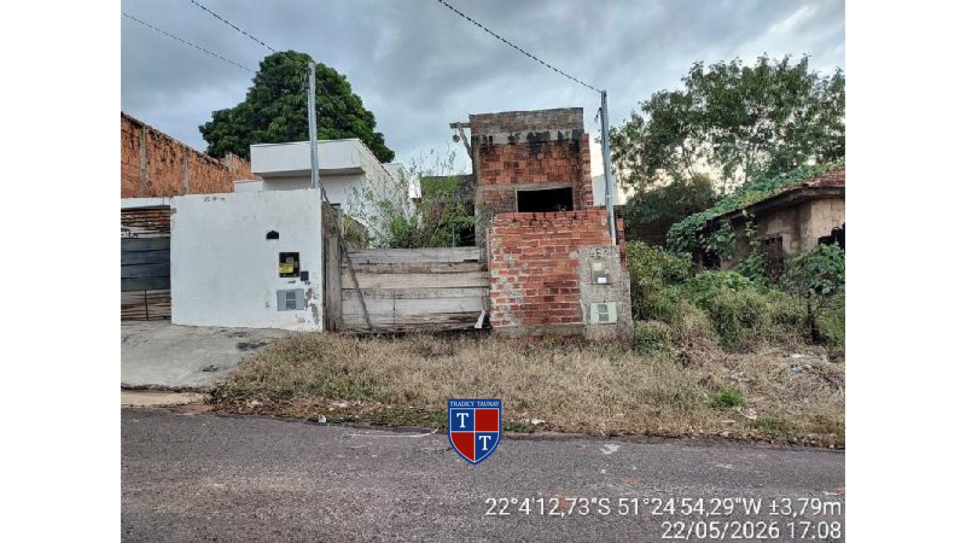 Foto 1 de TERRENO em PARQUE DOS PINHEIROS - Imóvel Retomado Caixa