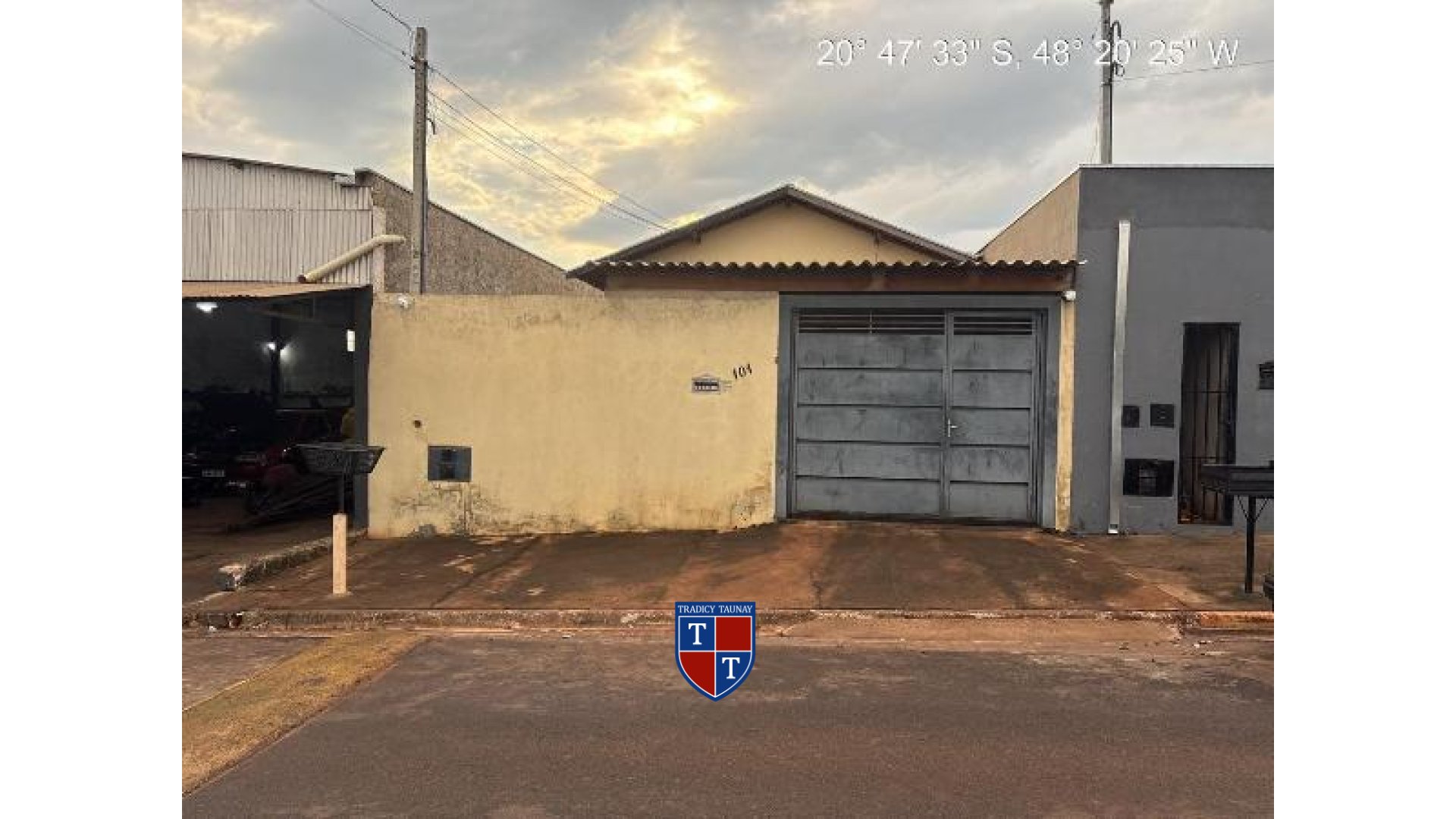 Foto 1 de CASA em JARDIM DAS PRATAS - Imóvel Retomado Caixa