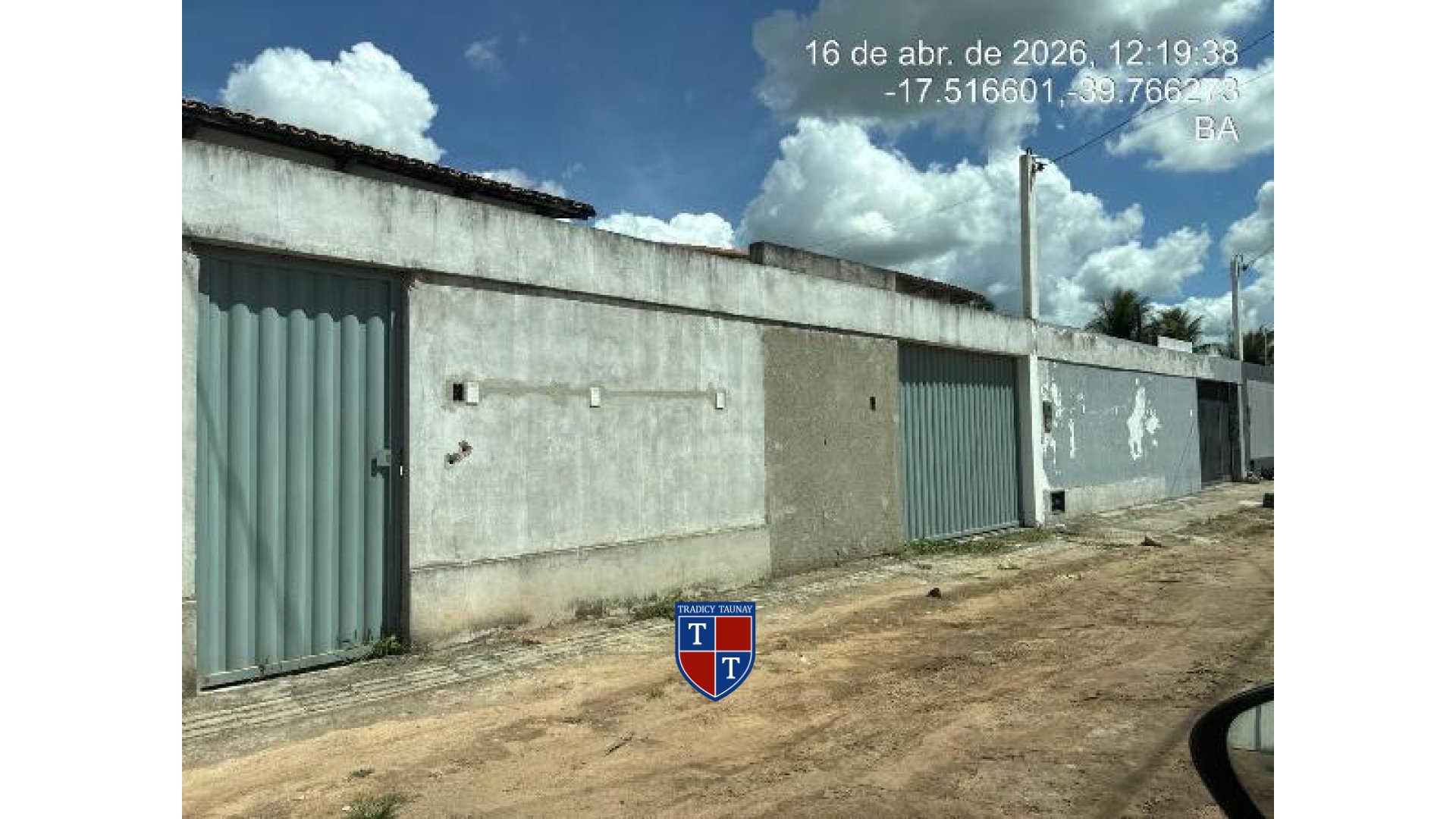 Foto 1 de CASA em JARDIM CARAIPE - Imóvel Retomado Caixa