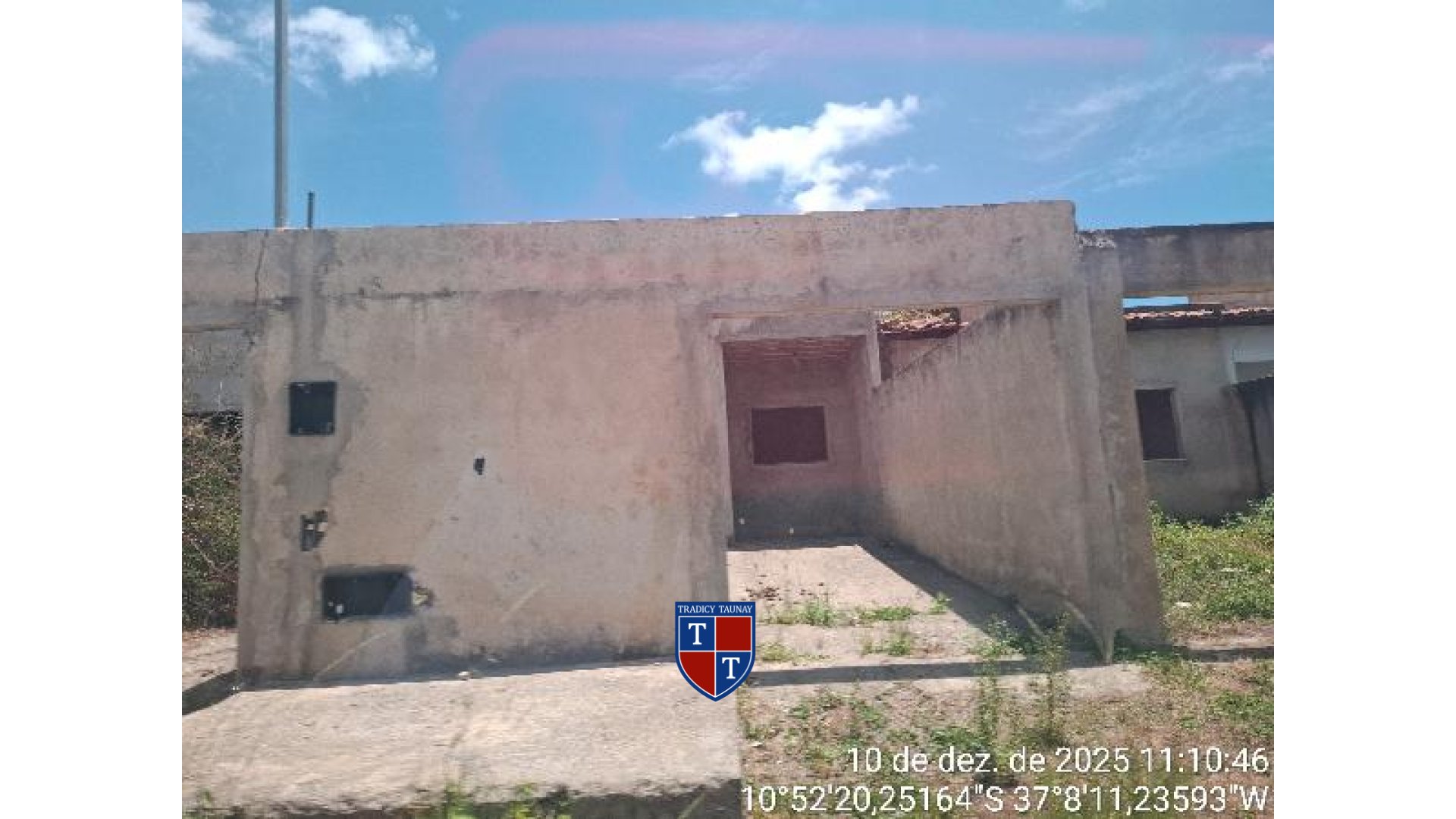 Foto 1 de CASA em SOBRADO - Imóvel Retomado Caixa