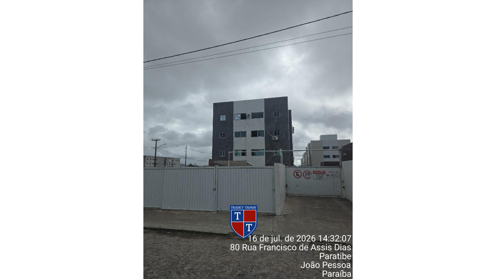 APARTAMENTO em PARATIBE