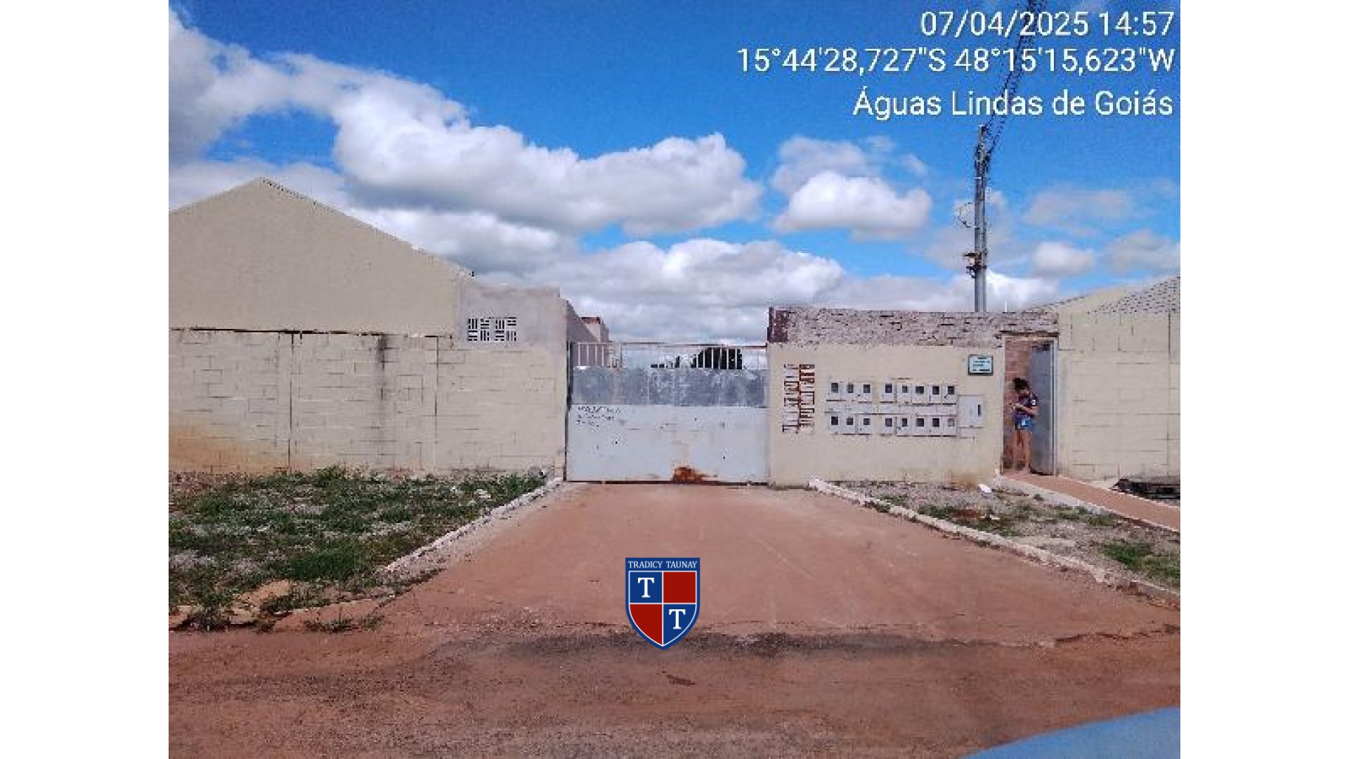Foto 1 de CASA em CHACARAS COIMBRA - Imóvel Retomado Caixa