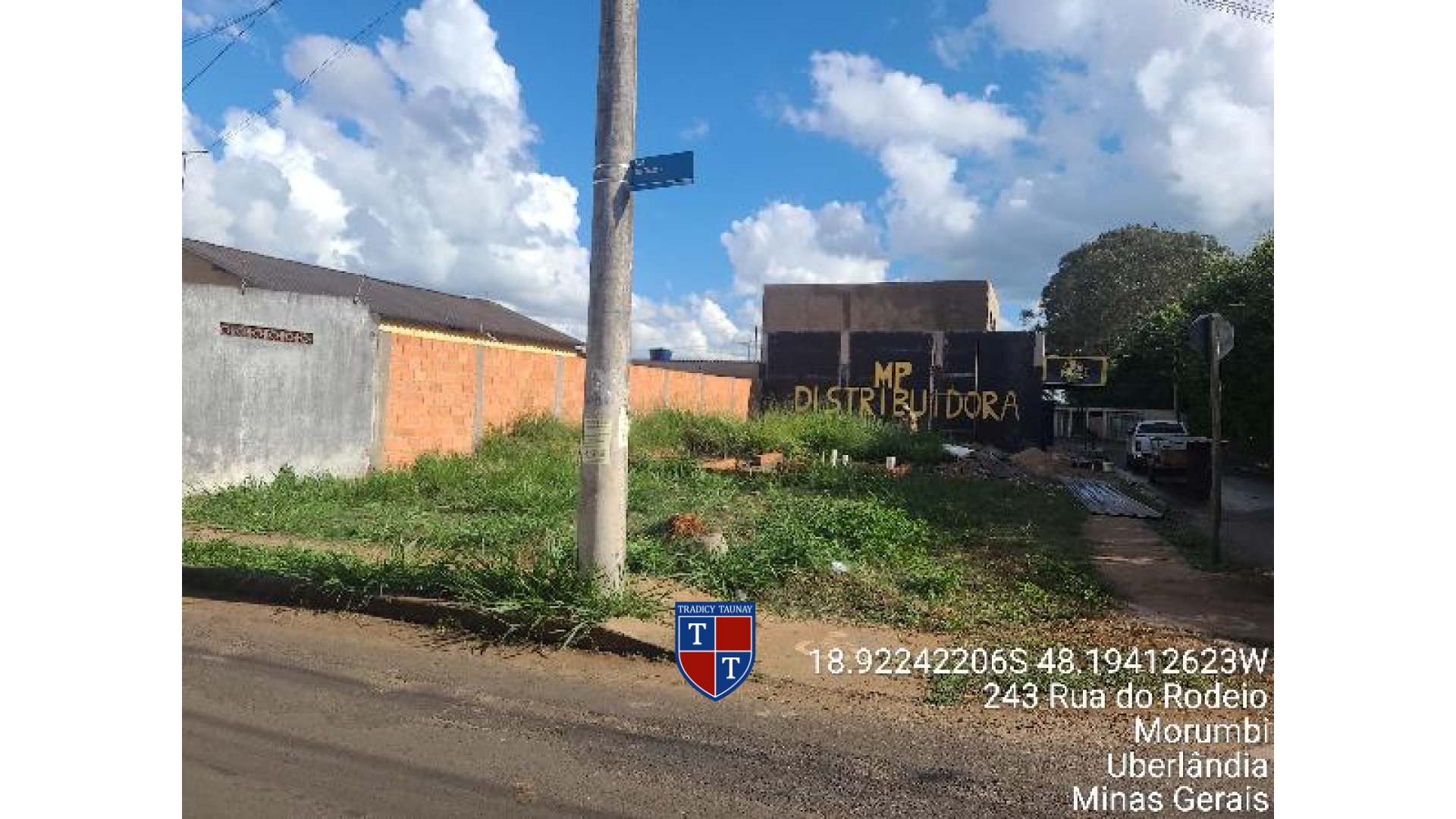 Foto 1 de TERRENO em MORUMBI - Imóvel Retomado Caixa