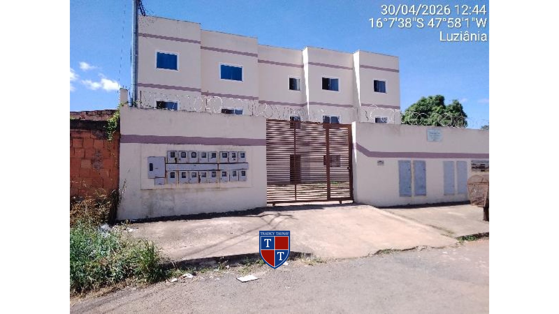 Foto 1 de APARTAMENTO em JARDIM JOCKEI CLUBE, LUZIANIA/GO - Imóvel Retomado CAIXA Ref 8444428580689