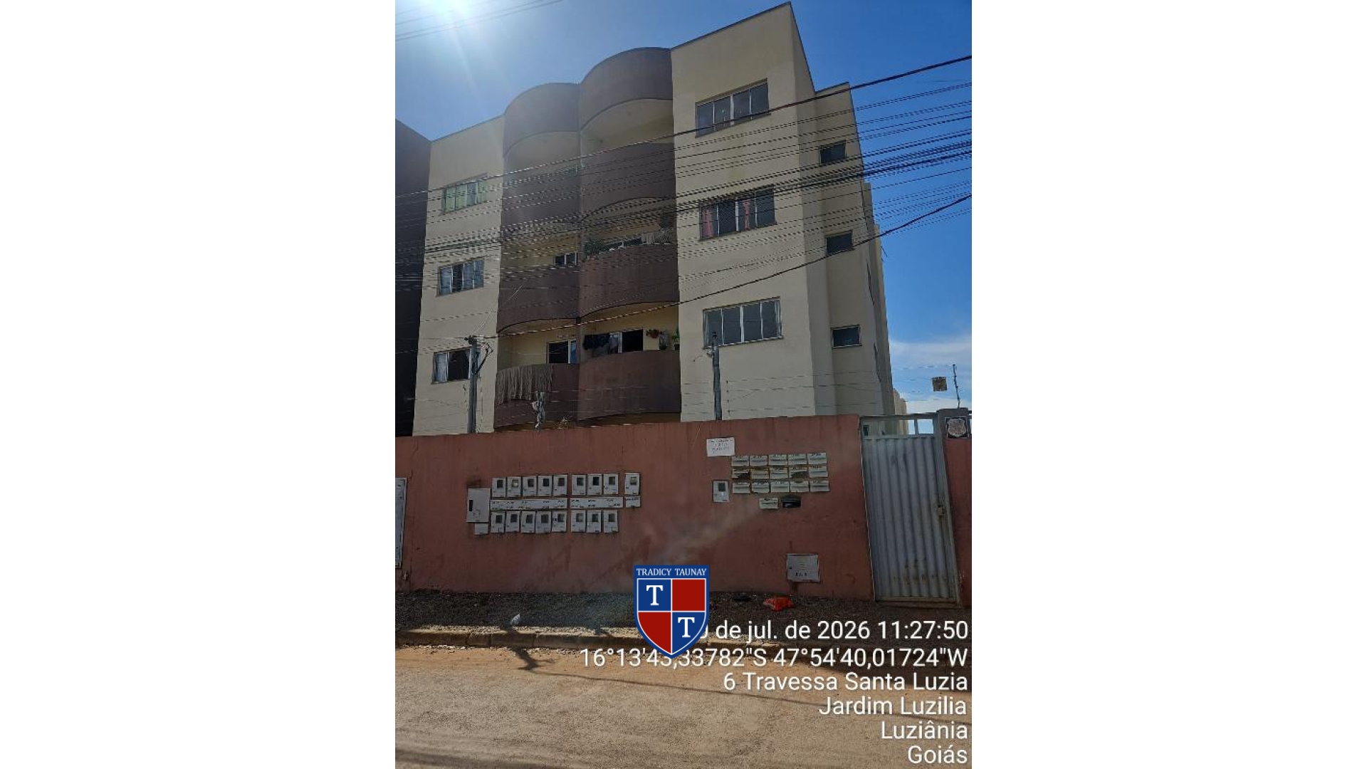 APARTAMENTO em VILA GUARA
