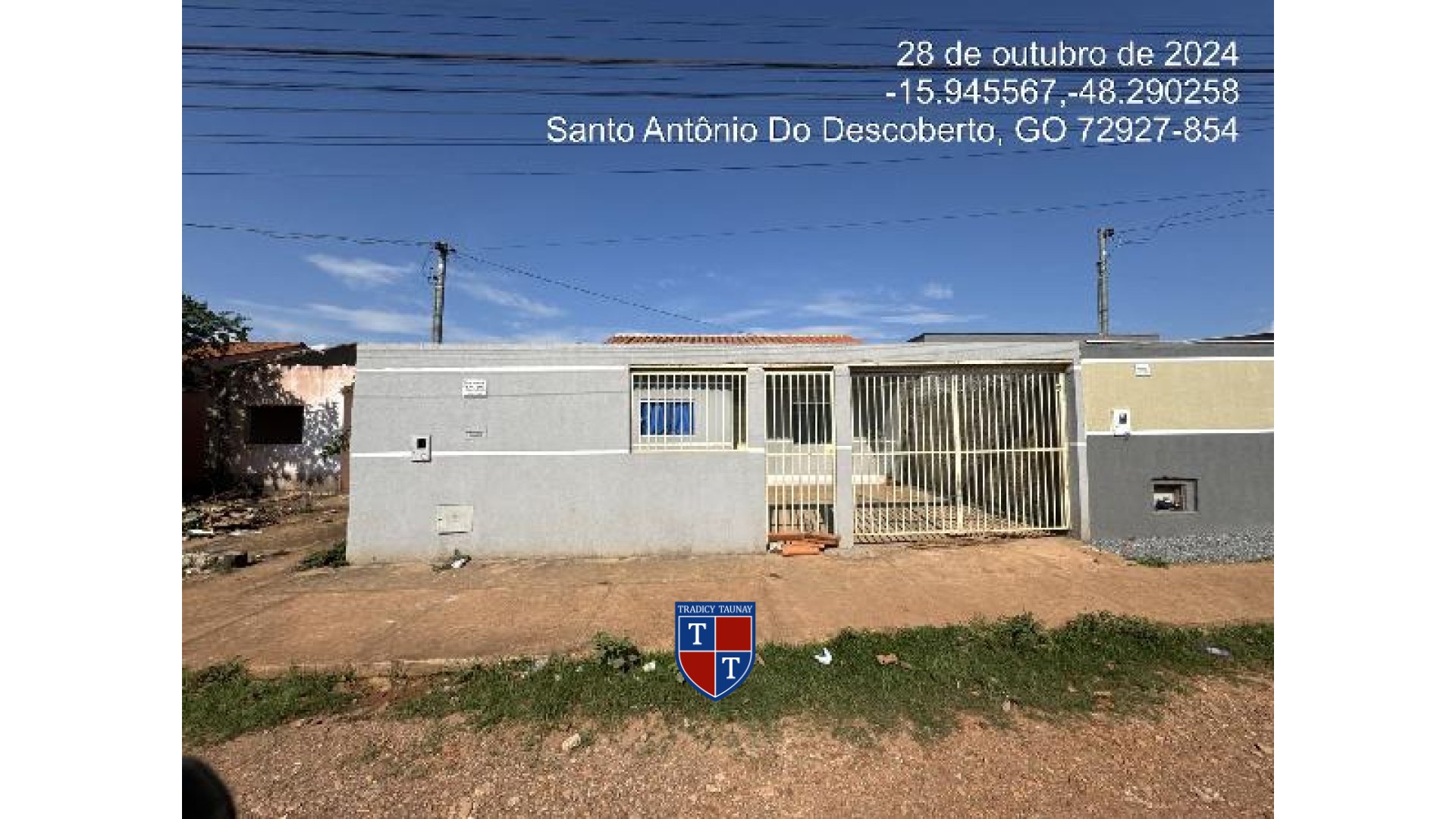 Foto 1 de CASA em FAZENDA CAPOEIRINHA - Imóvel Retomado Caixa