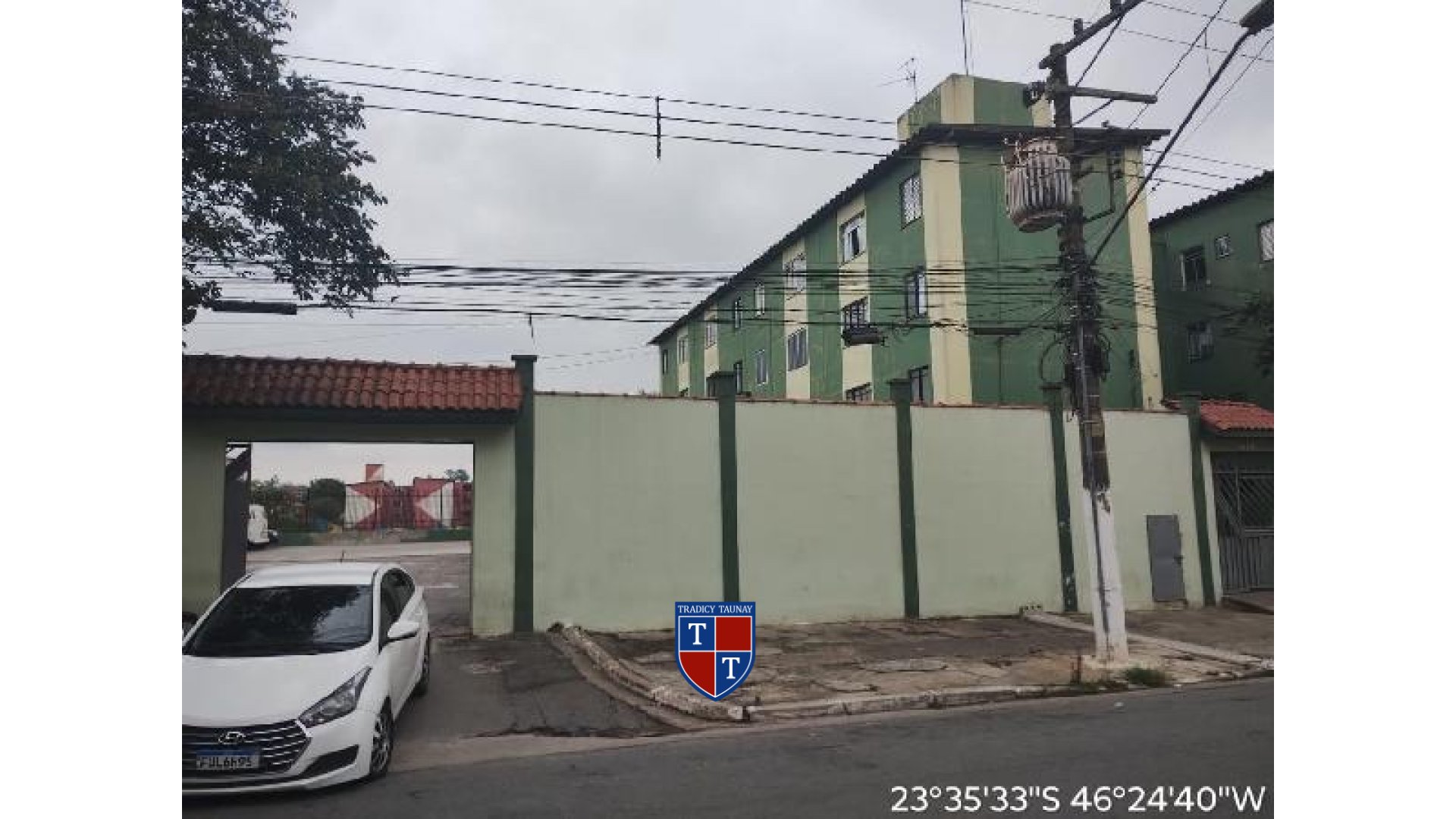 Foto 1 de APARTAMENTO em GUAIANAZES - Imóvel Retomado Caixa