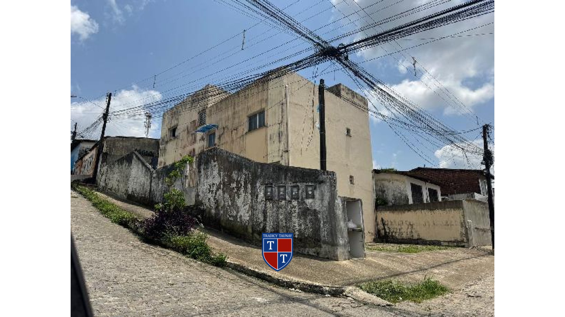 Foto 1 de APARTAMENTO em JARDIM CAETES - Imóvel Retomado Caixa