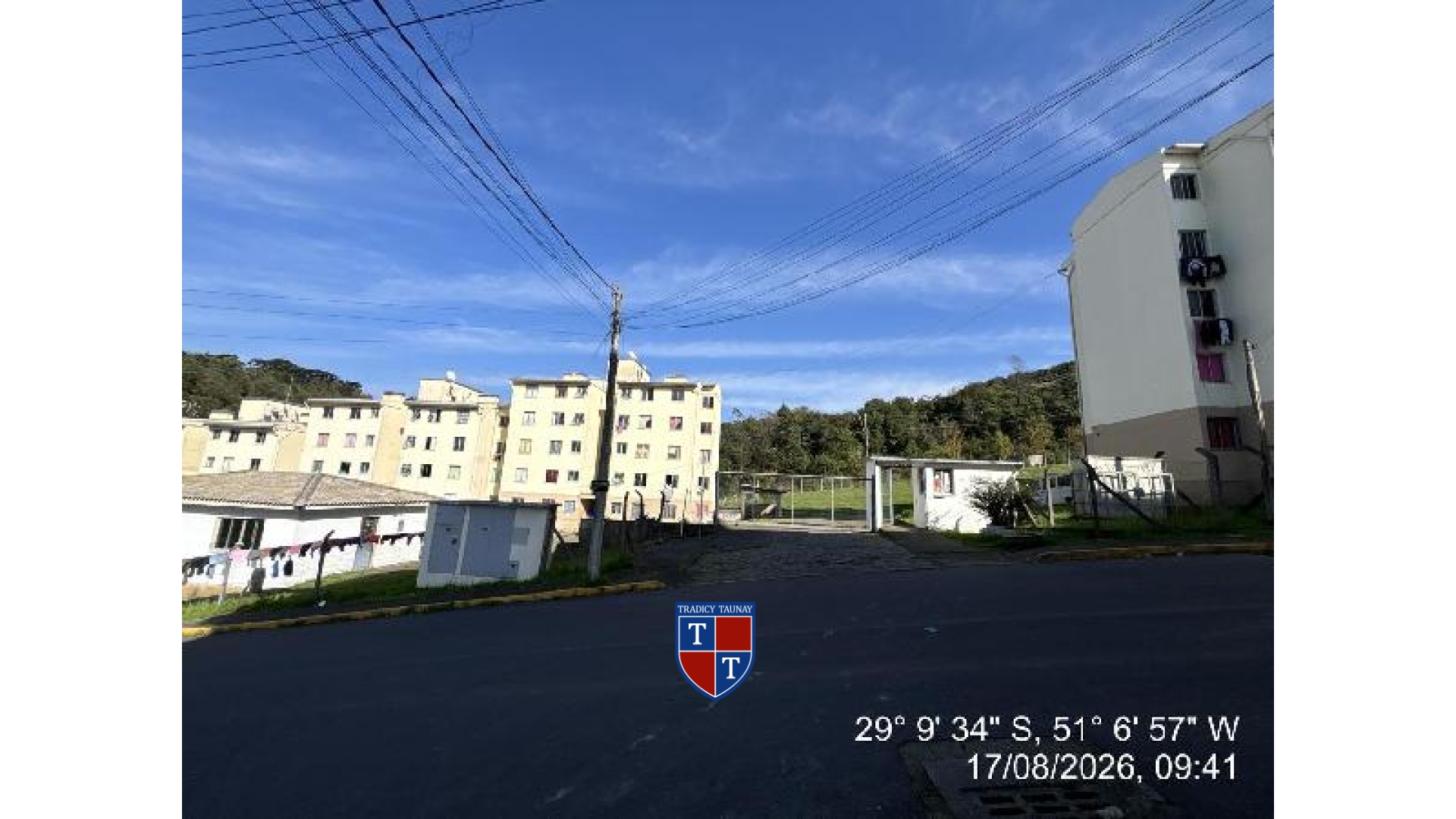 APARTAMENTO em DE ZORZI