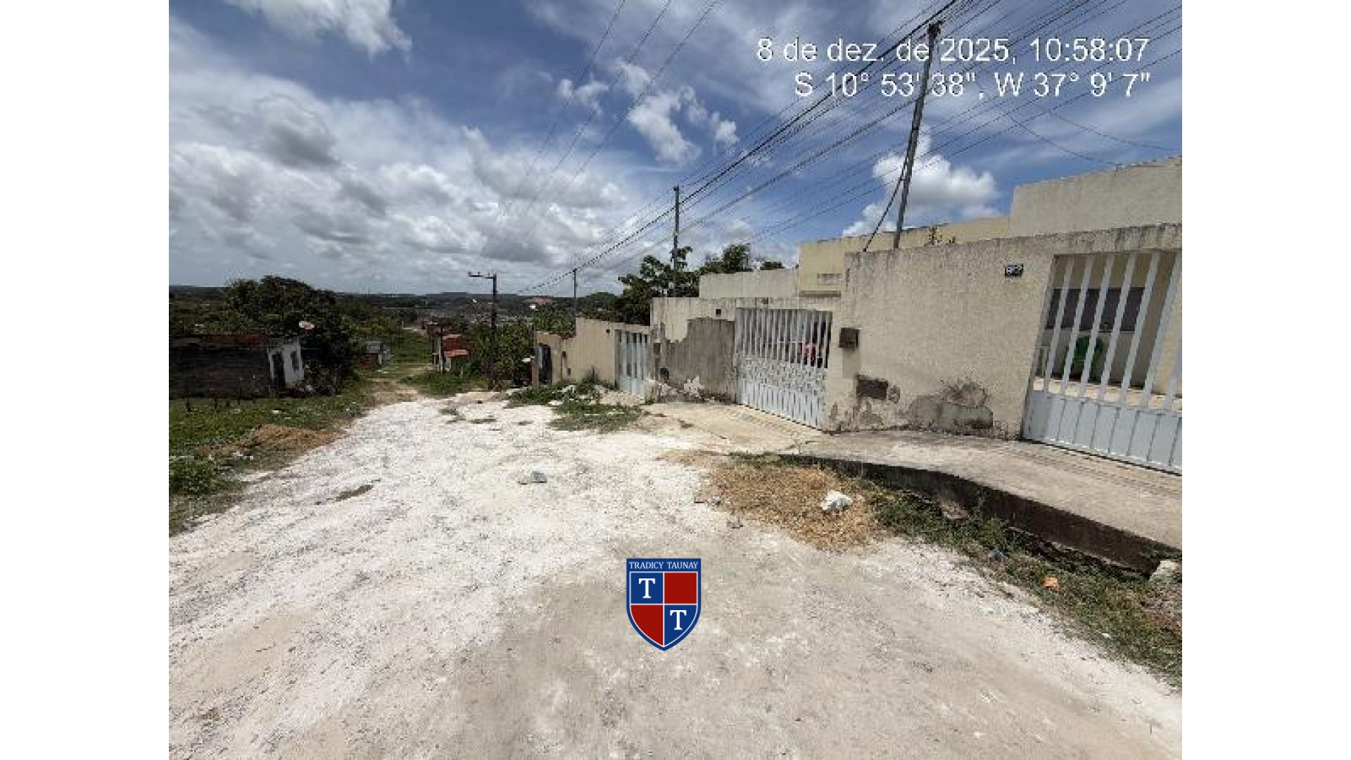 Foto 1 de CASA em JARDIM ROSA DE MAIO - Imóvel Retomado Caixa