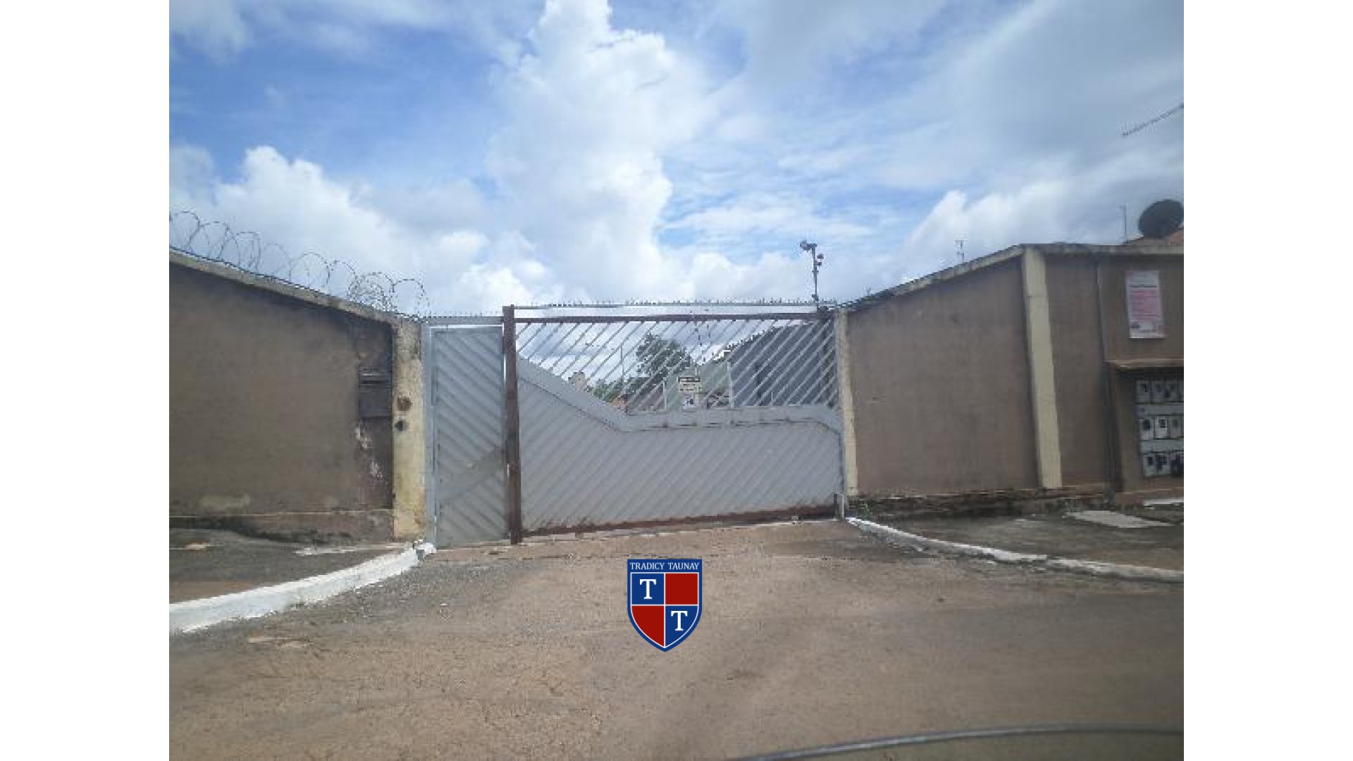 Foto 1 de CASA em M R ESTR. DALVA III - Imóvel Retomado Caixa