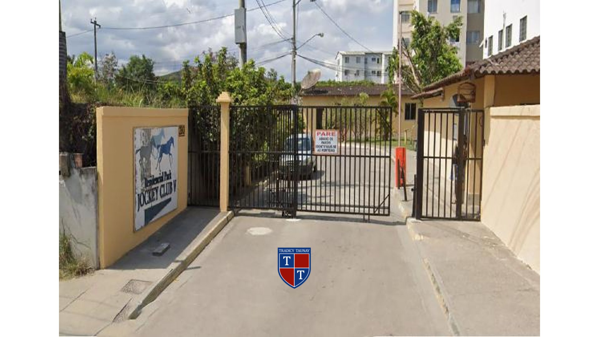 Foto 1 de CASA em JOQUEI CLUBE - Imóvel Retomado Caixa