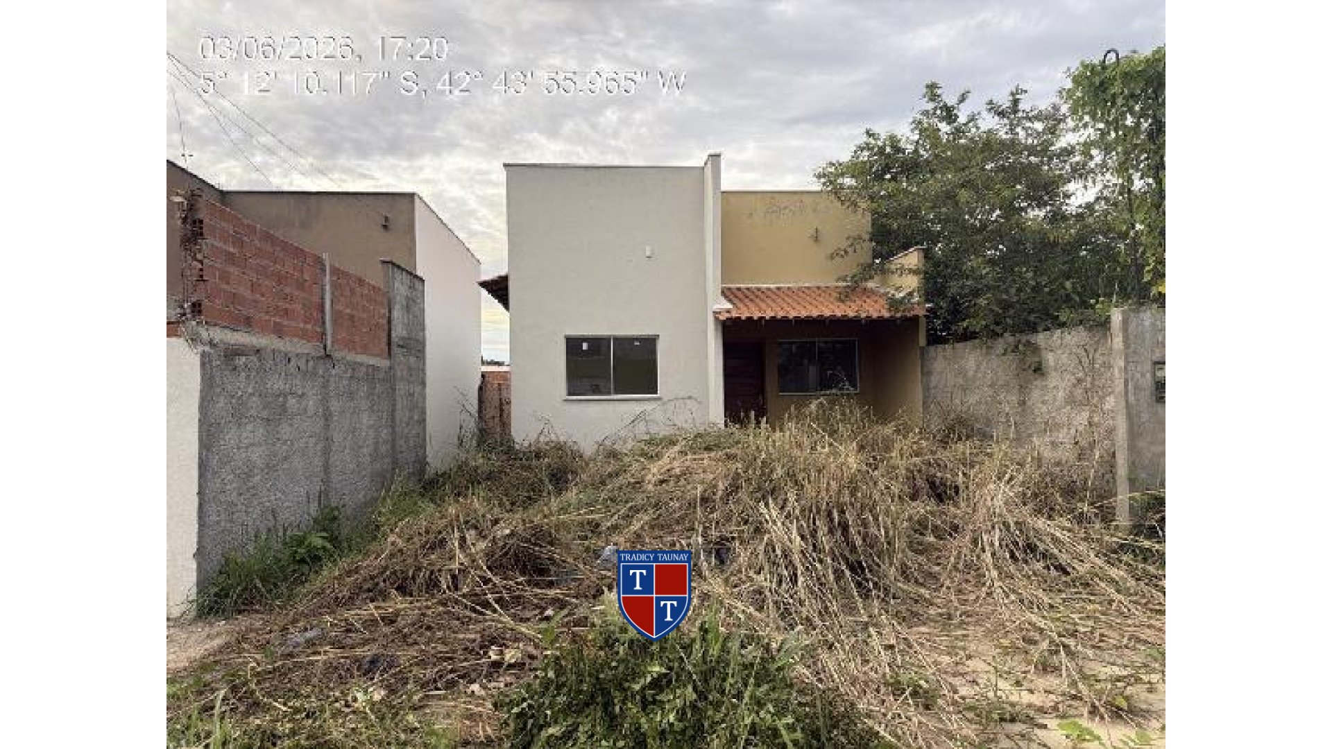 Foto 1 de CASA em POLO EMPRESARIAL SUL - Imóvel Retomado Caixa