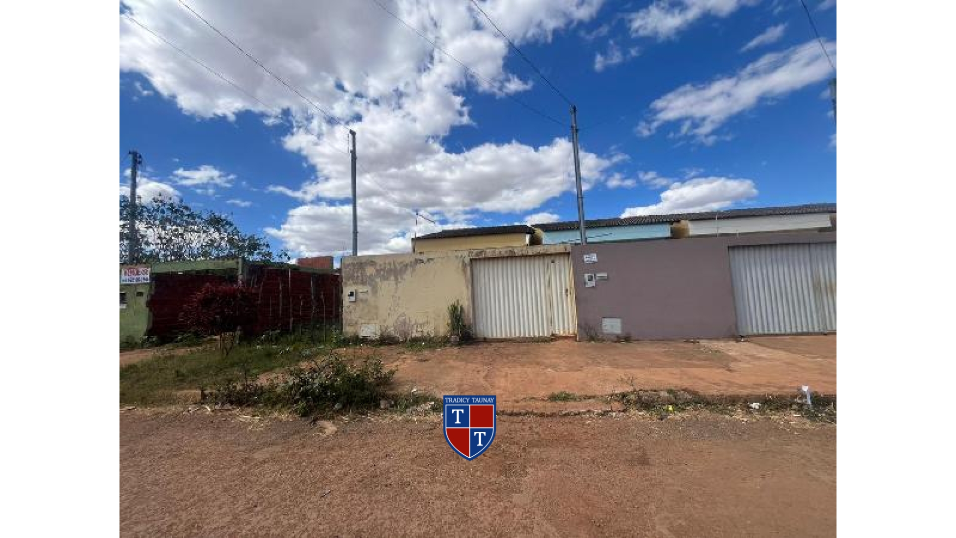 Foto 1 de CASA em SETOR AEROPORTO (MUTIRAO), PLANALTINA/GO - Imóvel Retomado CAIXA Ref 8444430223936