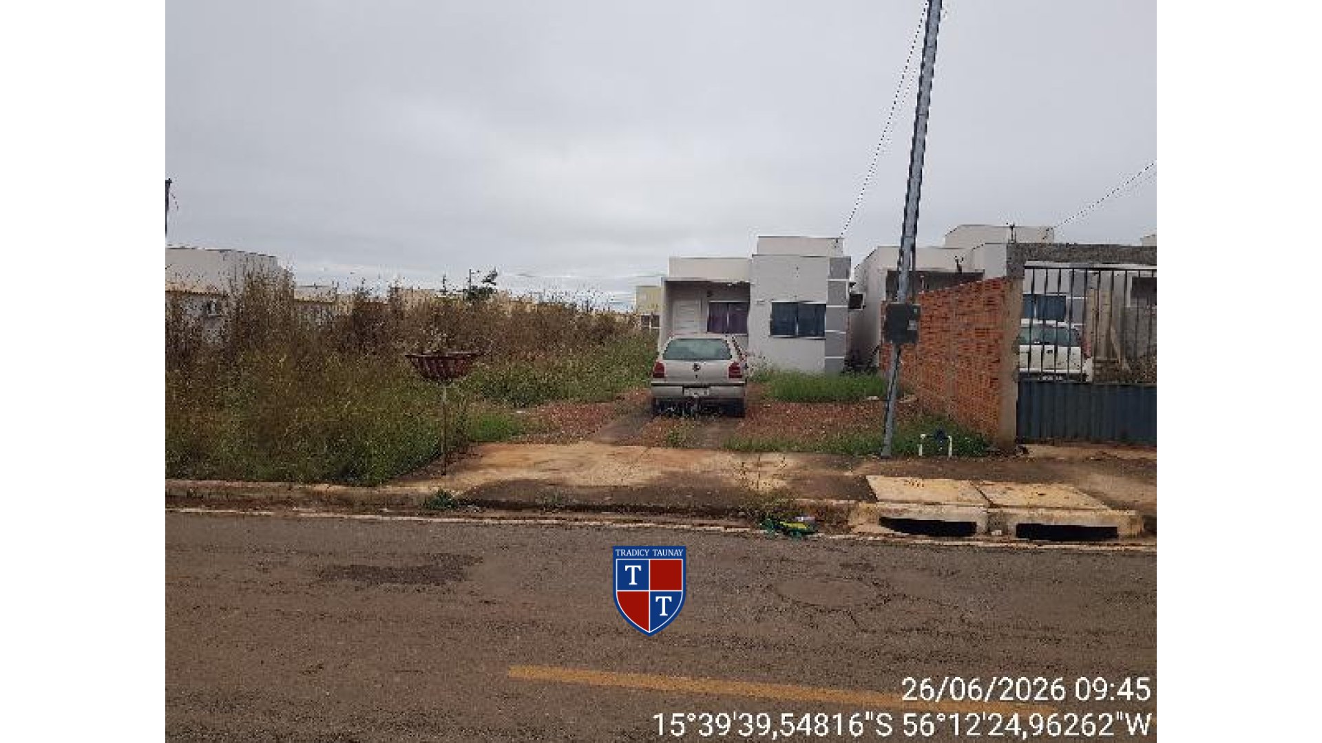 Foto 1 de CASA em NOVO MUNDO - Imóvel Retomado Caixa