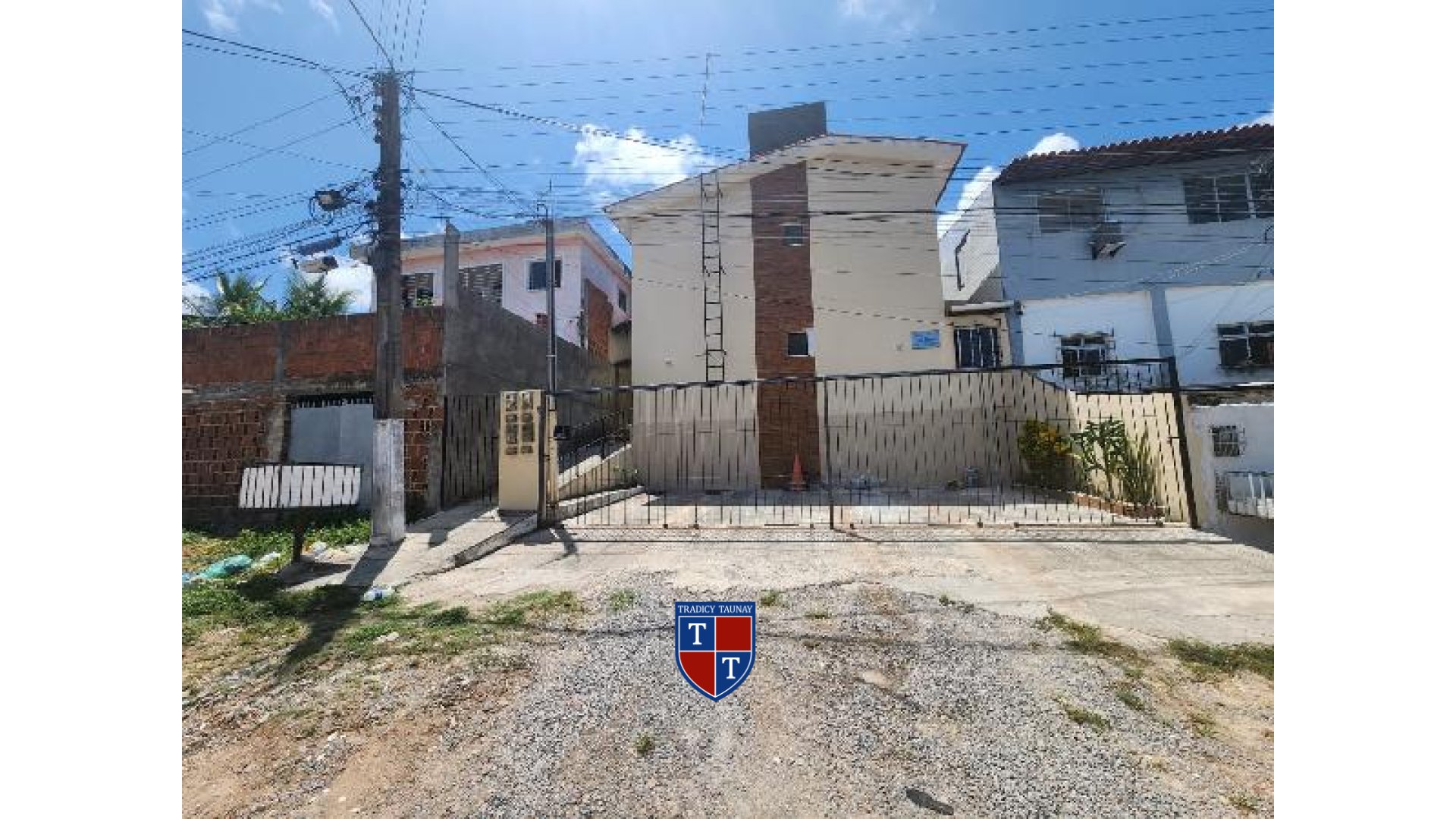 Foto 1 de CASA em BULTRINS - Imóvel Retomado Caixa
