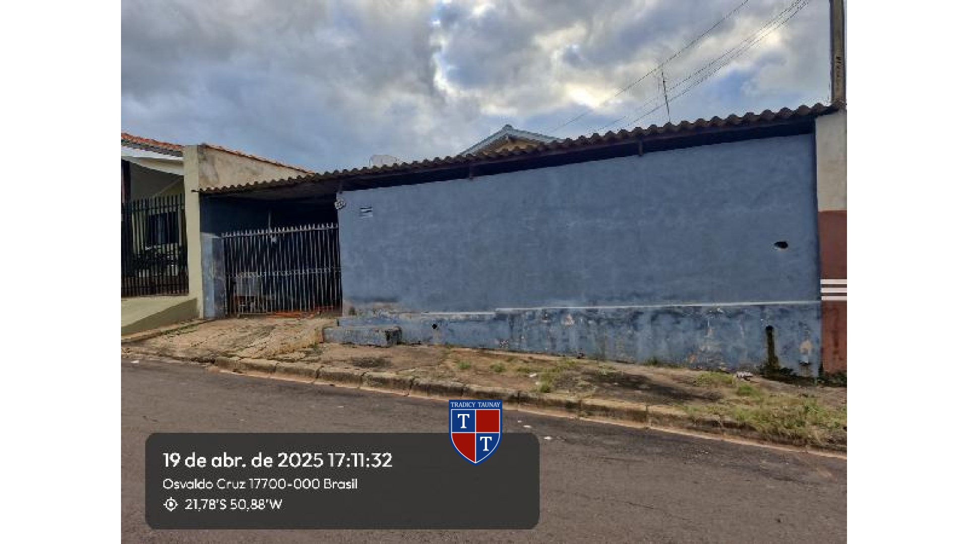 Foto 1 de CASA em CONJUNTO HABITACIONAL ALBERTO LANG - Imóvel Retomado Caixa