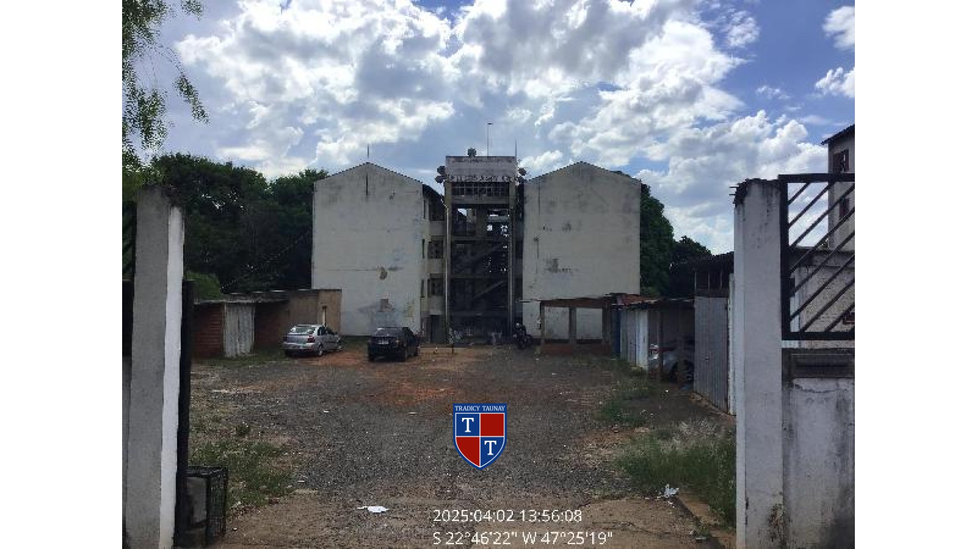 Foto 1 de APARTAMENTO em CONJUNTO HABITACIONAL ROBERTO ROMANO - Imóvel Retomado Caixa