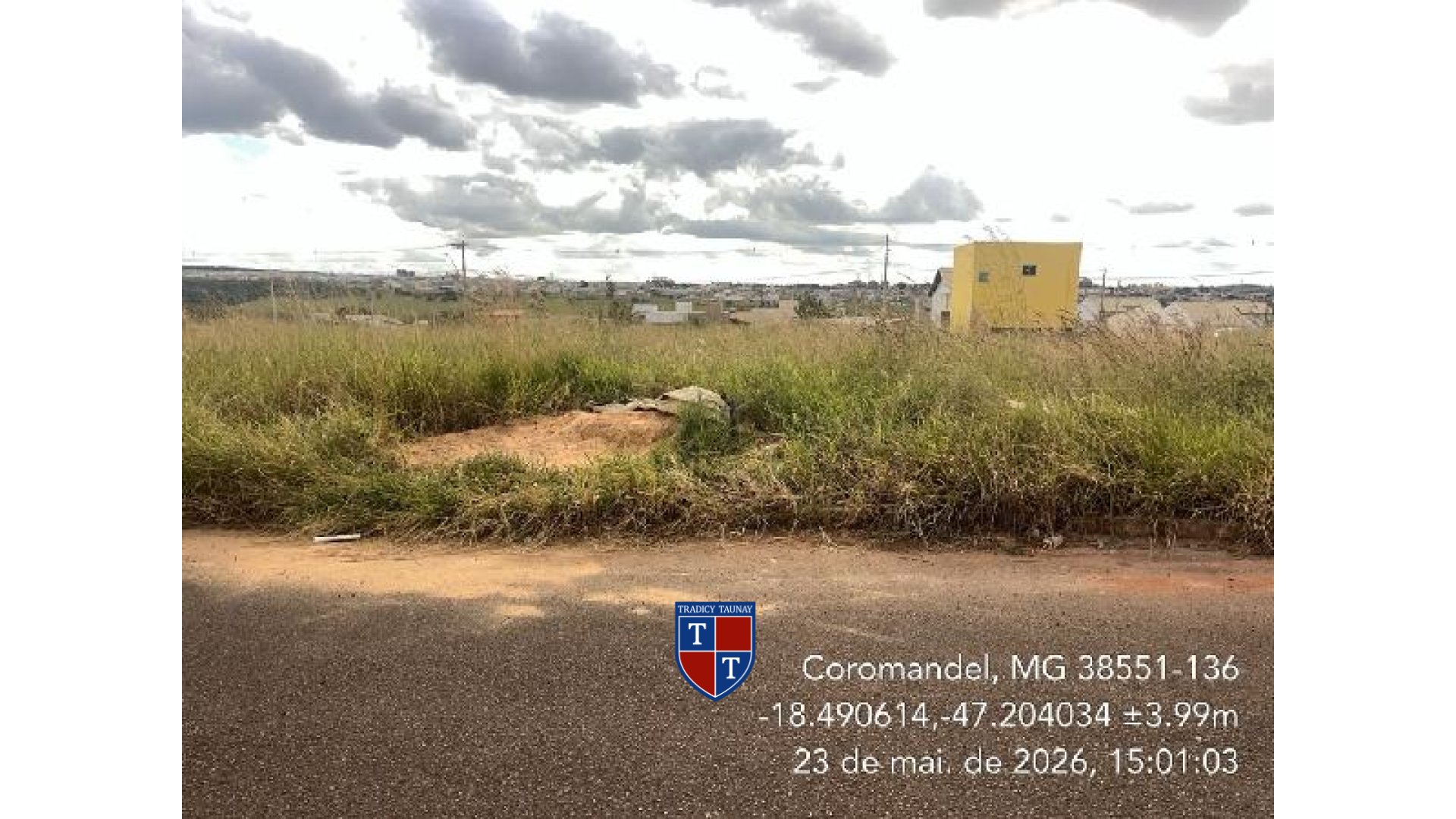 Foto 1 de TERRENO em JD DE DONA LUCINHA 2 - Imóvel Retomado Caixa