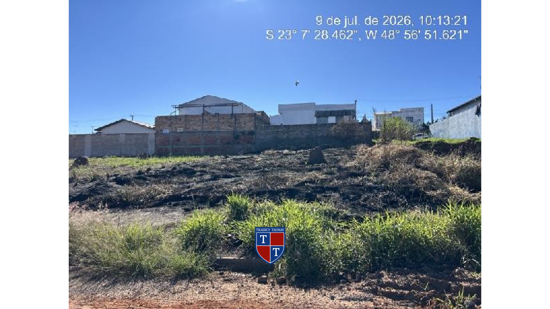 TERRENO em LOTEAMENTO TERRAS DE SAO JOSE
