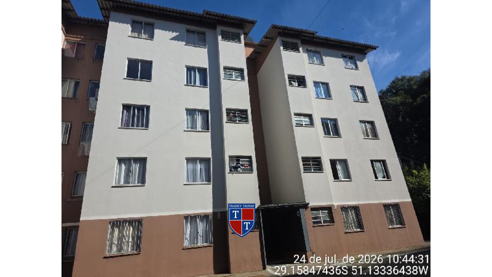 APARTAMENTO em DE ZORZI