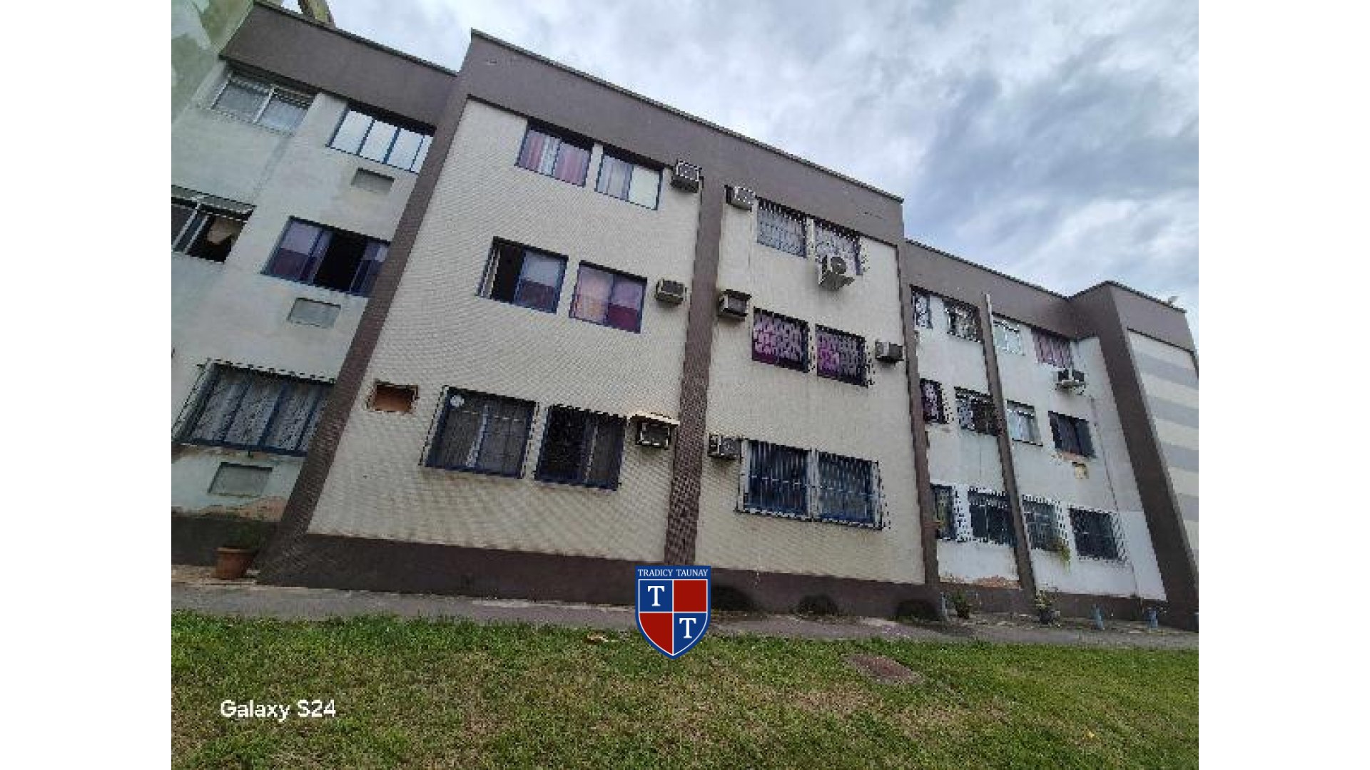 Foto 1 de APARTAMENTO em BANGU - Imóvel Retomado Caixa